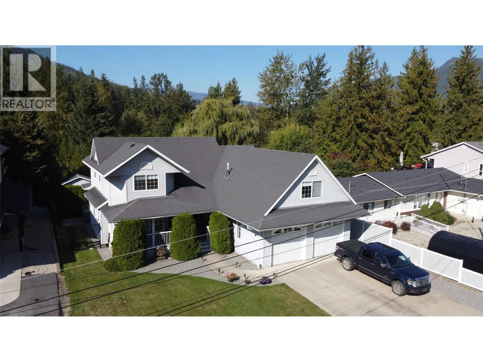 358 Oak Avenue