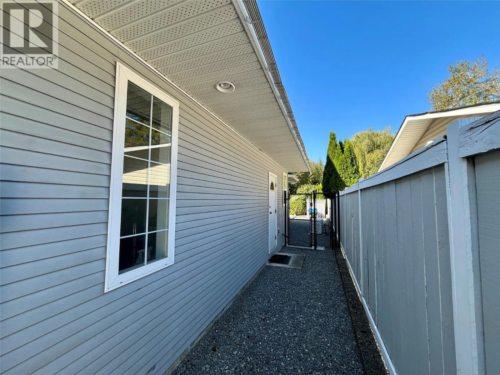 358 Oak Avenue