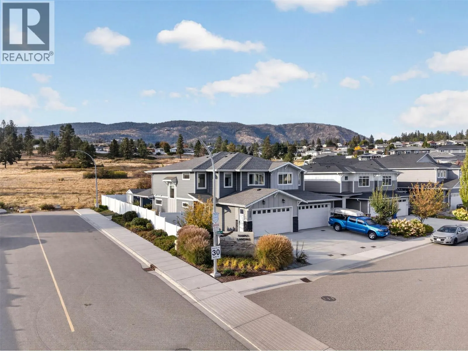 2400 Hawks Boulevard
