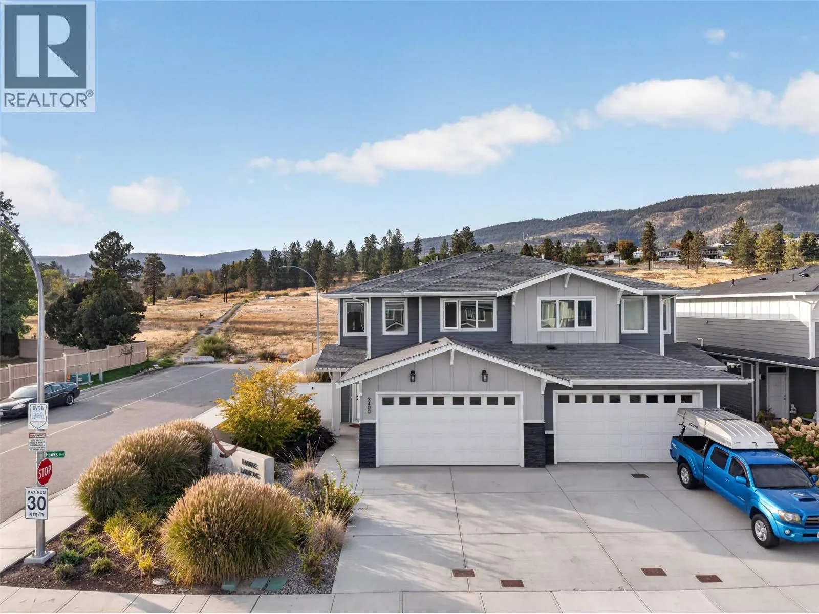 2400 Hawks Boulevard