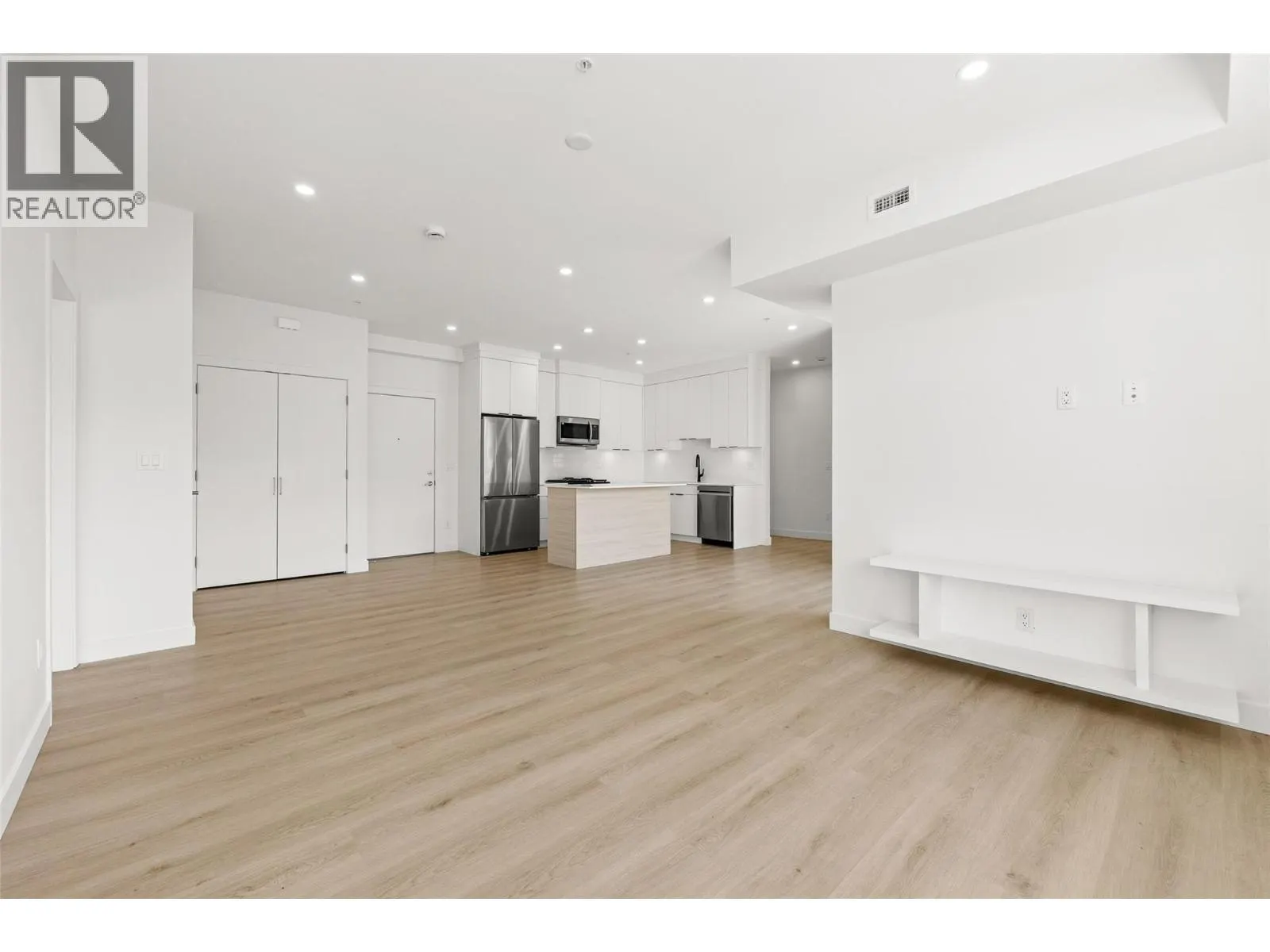 5300 Main Street Unit# 202