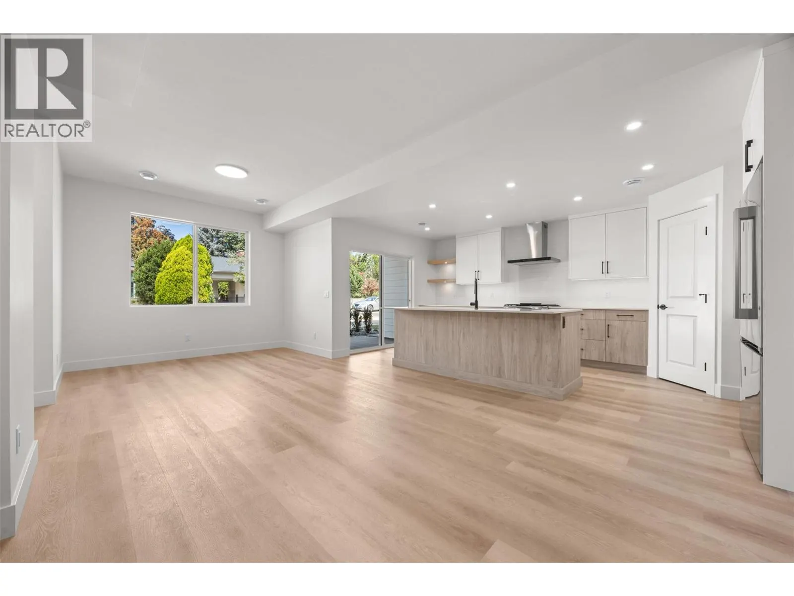 773 Kinnear Avenue Unit# 2