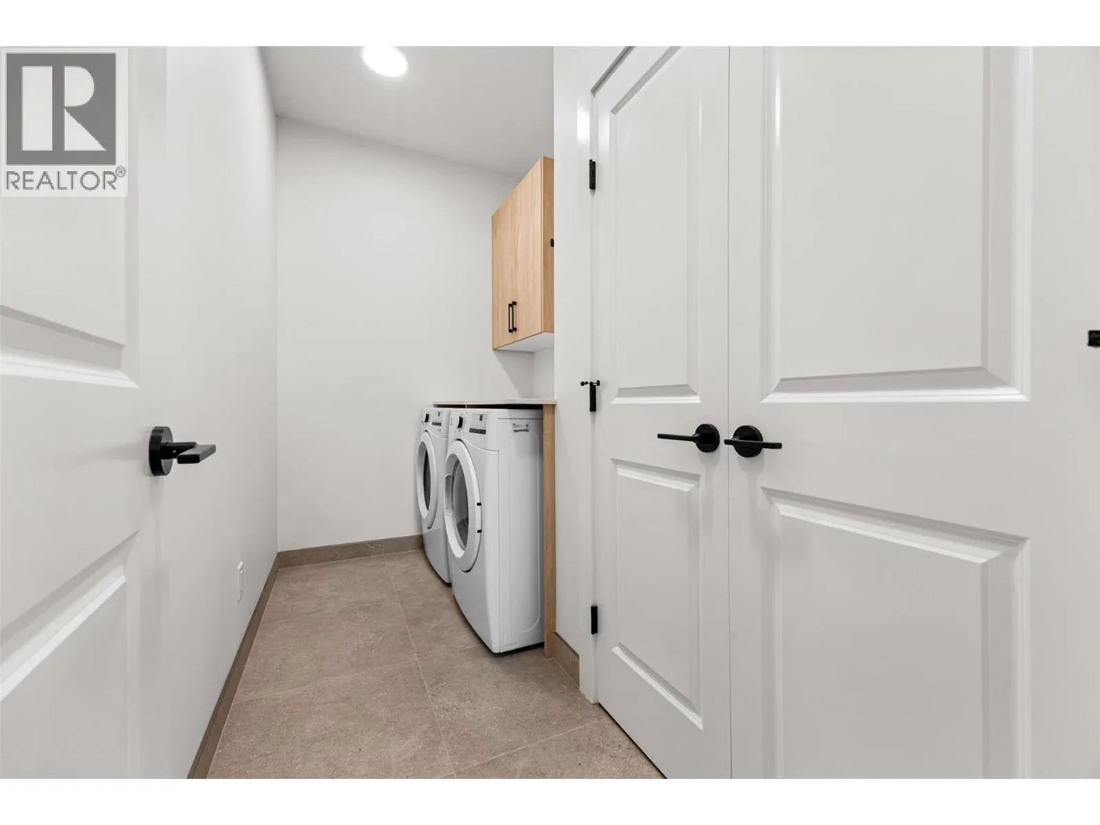 773 Kinnear Avenue Unit# 2