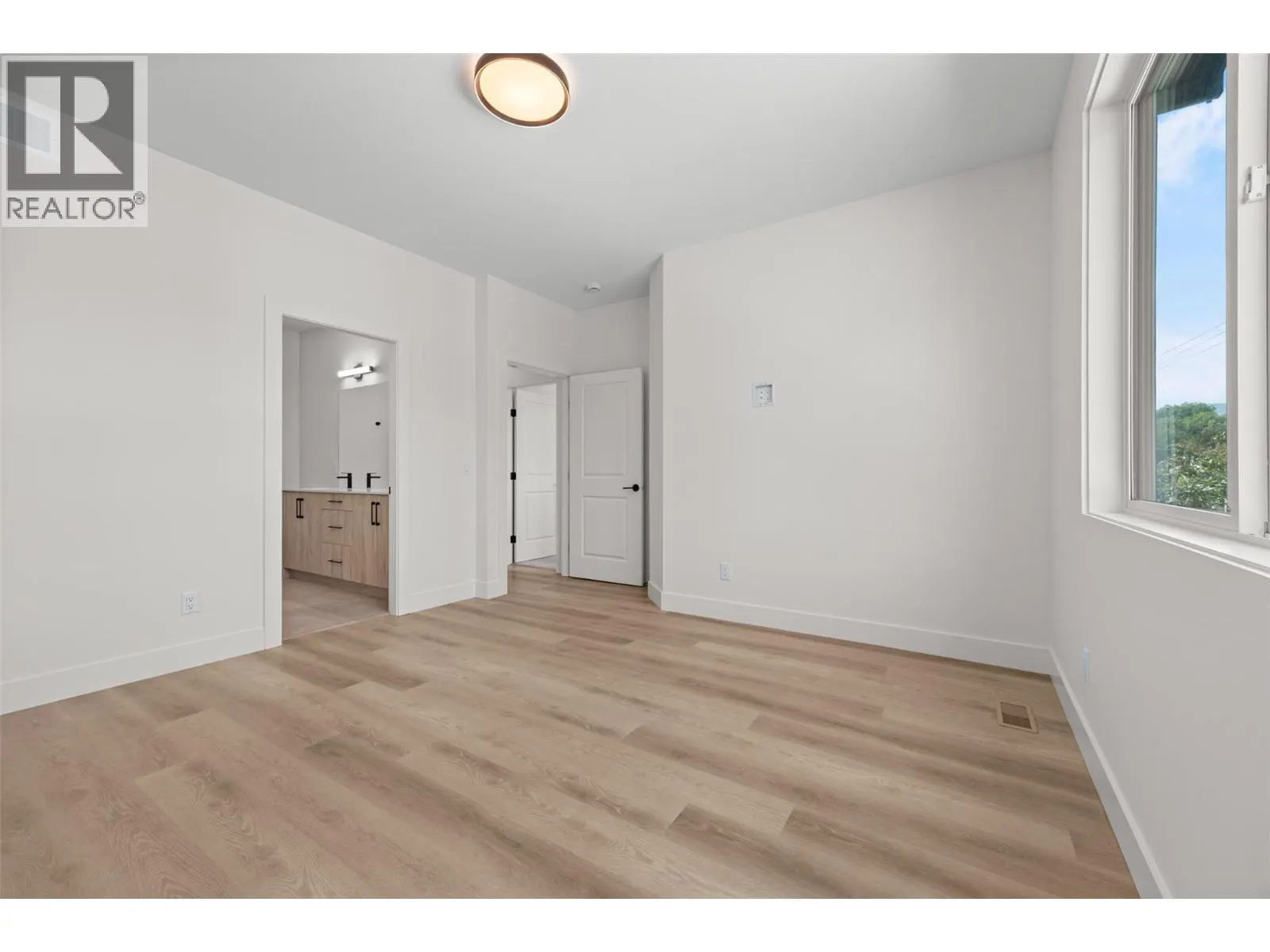 773 Kinnear Avenue Unit# 2