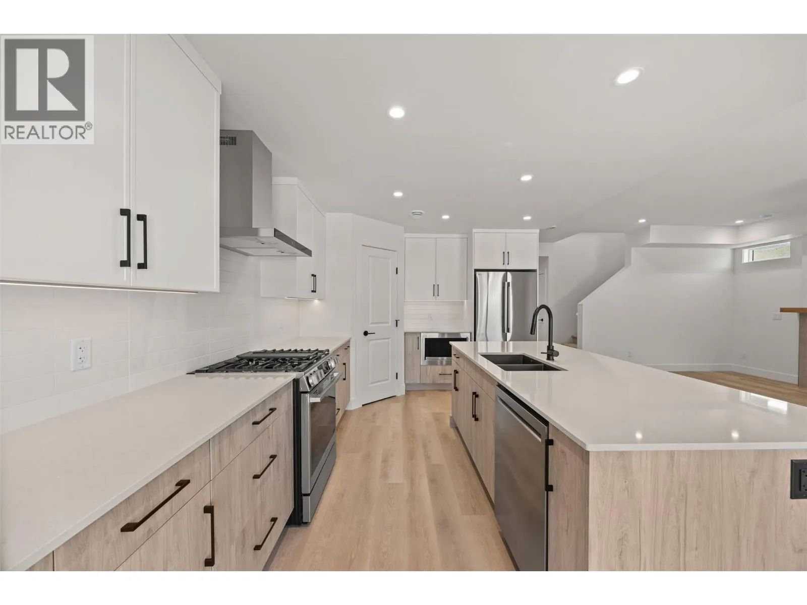 773 Kinnear Avenue Unit# 2