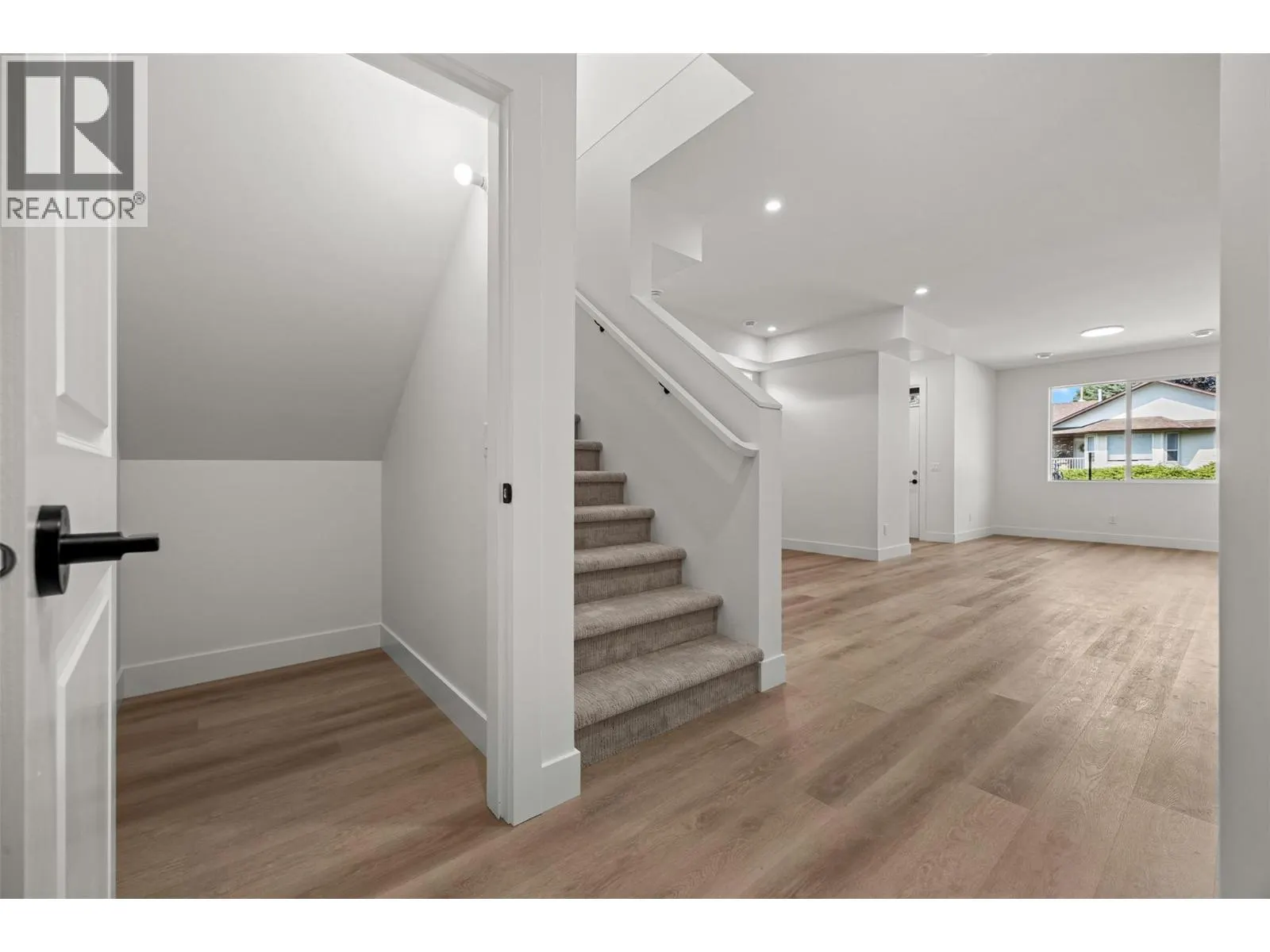773 Kinnear Avenue Unit# 2