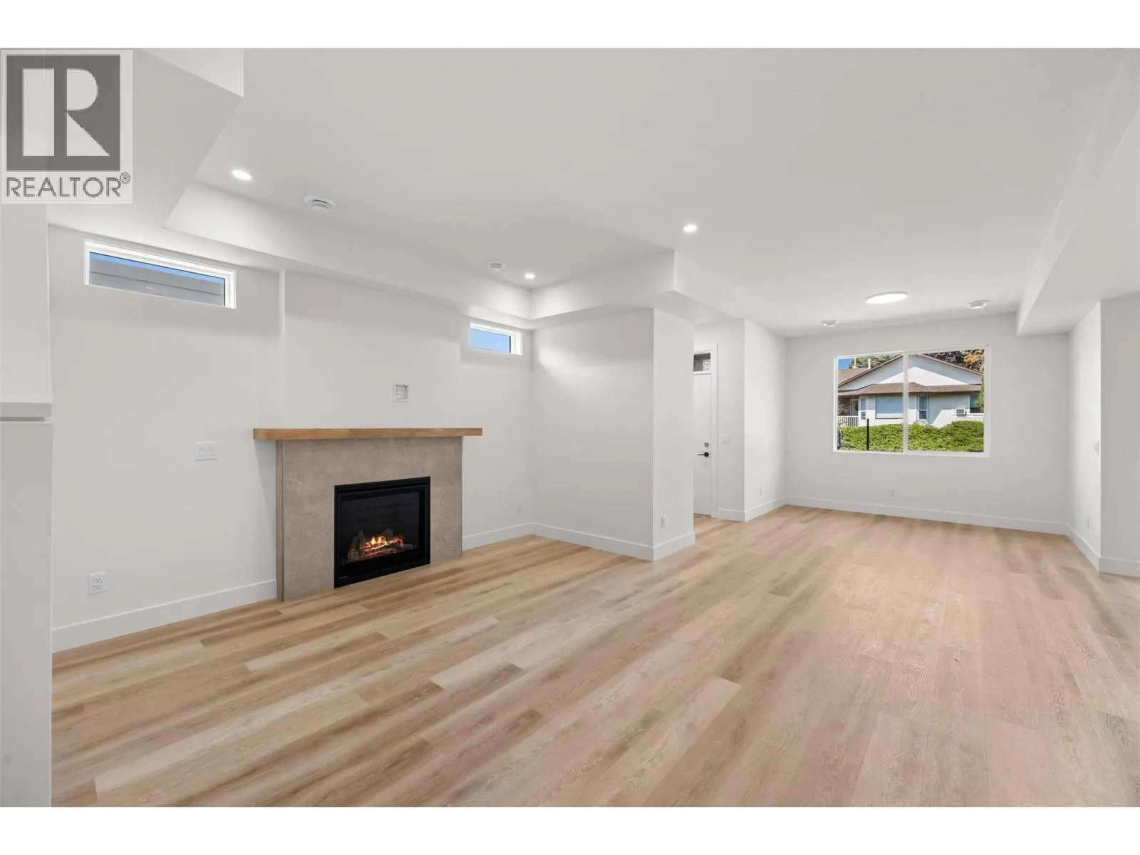 773 Kinnear Avenue Unit# 2