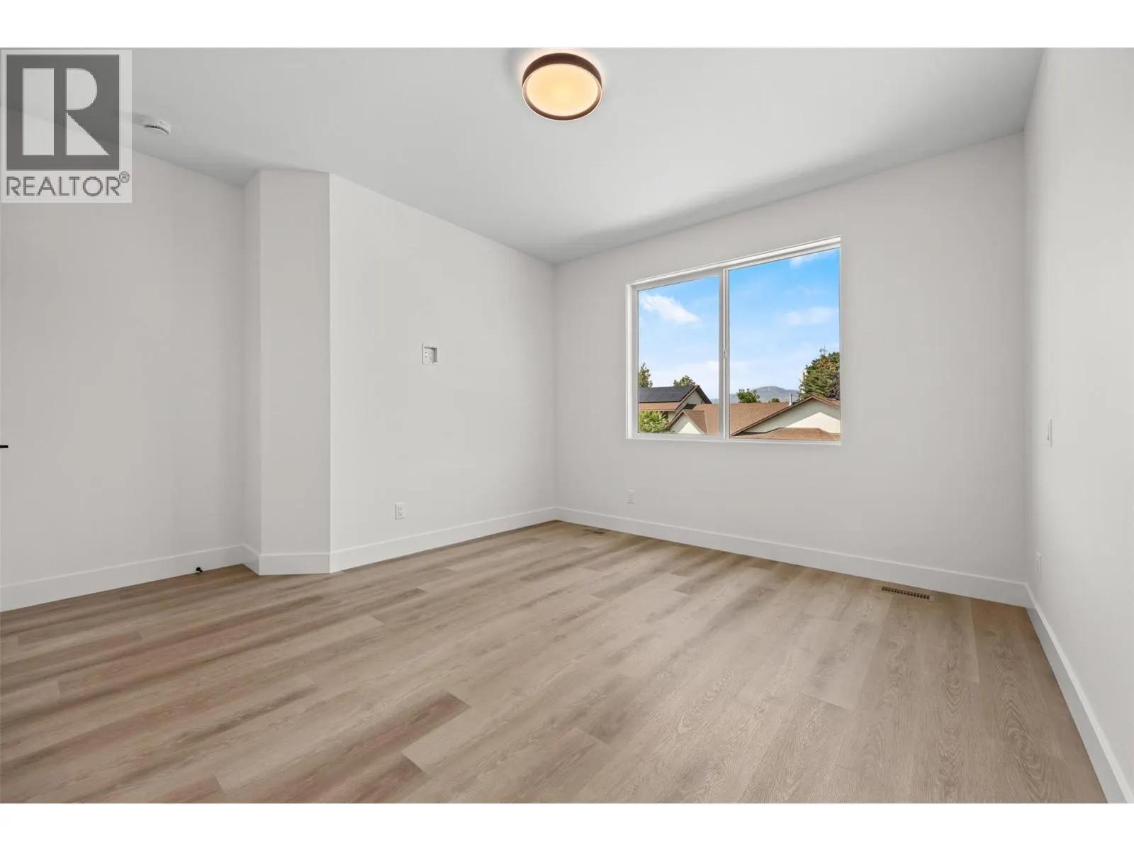 773 Kinnear Avenue Unit# 2