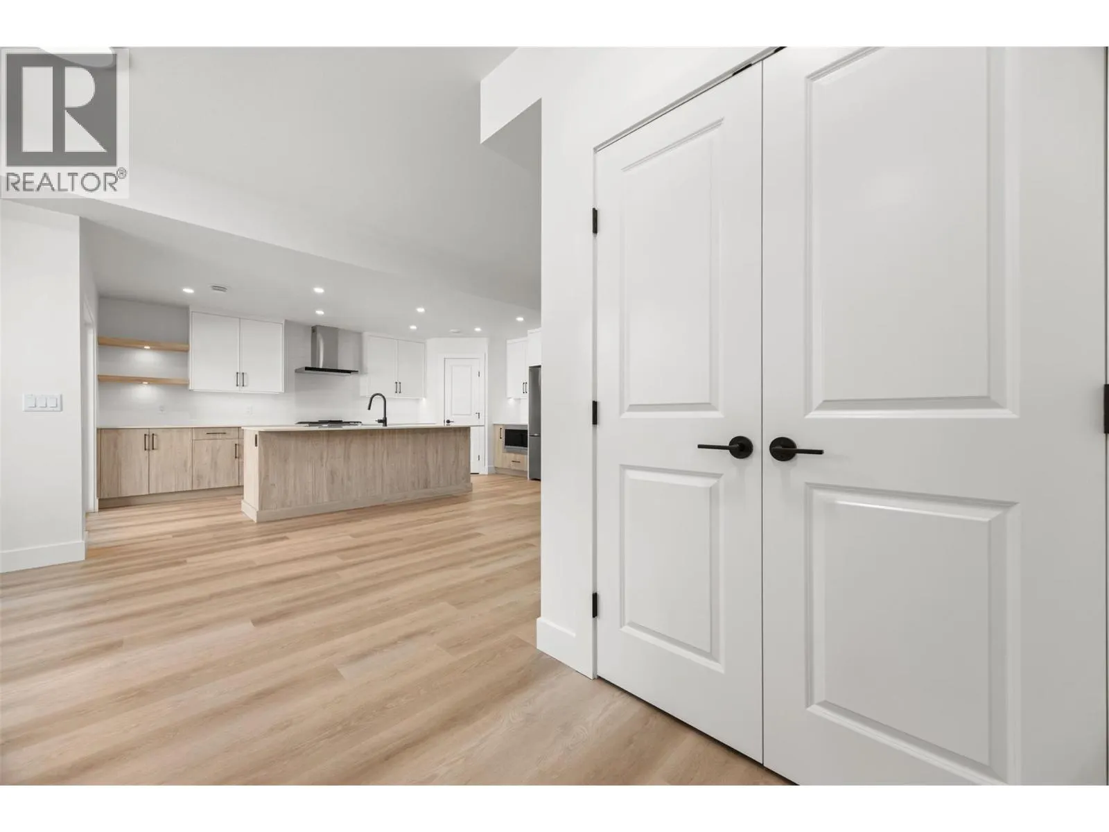 773 Kinnear Avenue Unit# 2