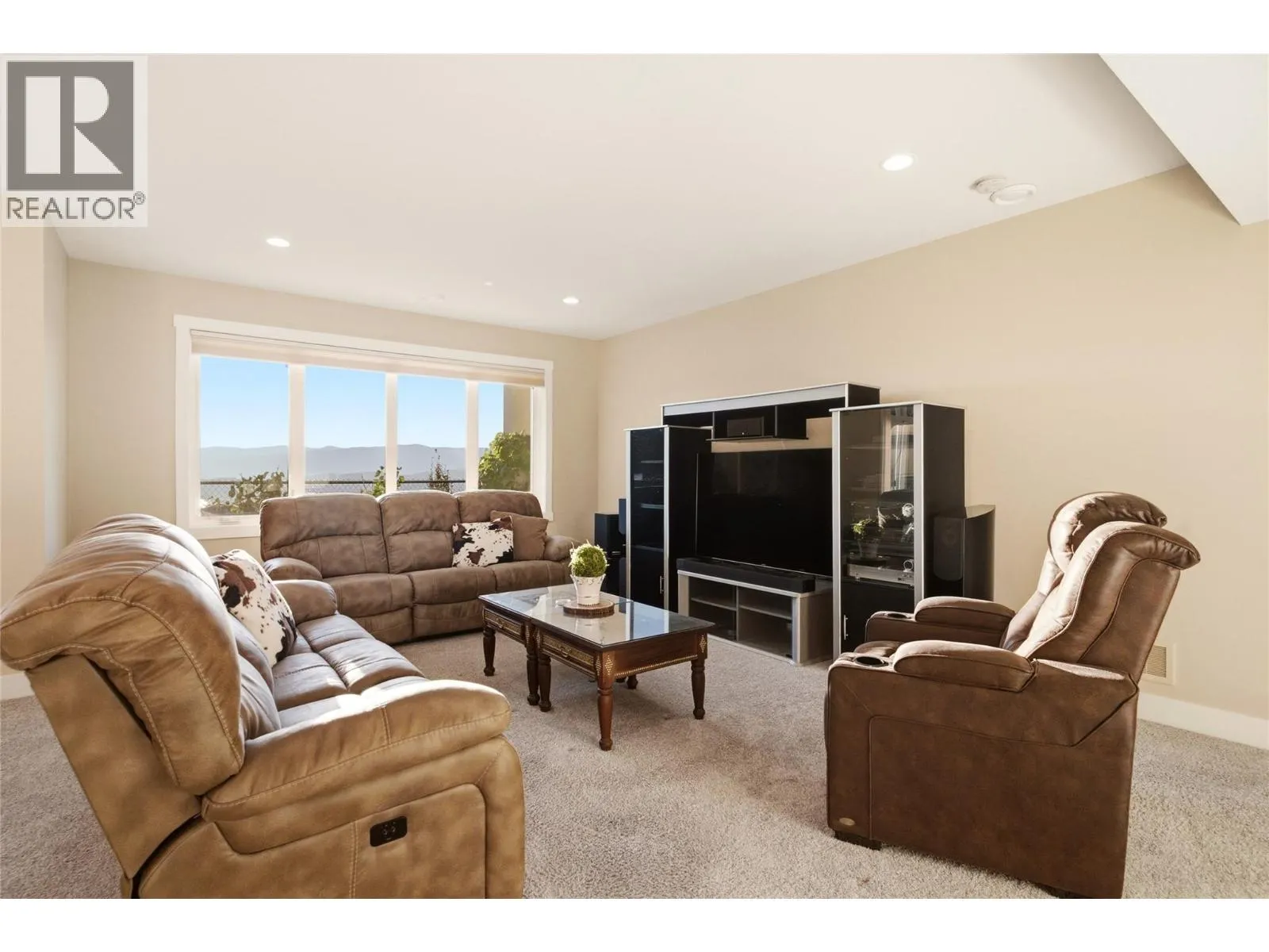 1530 Winter Lane