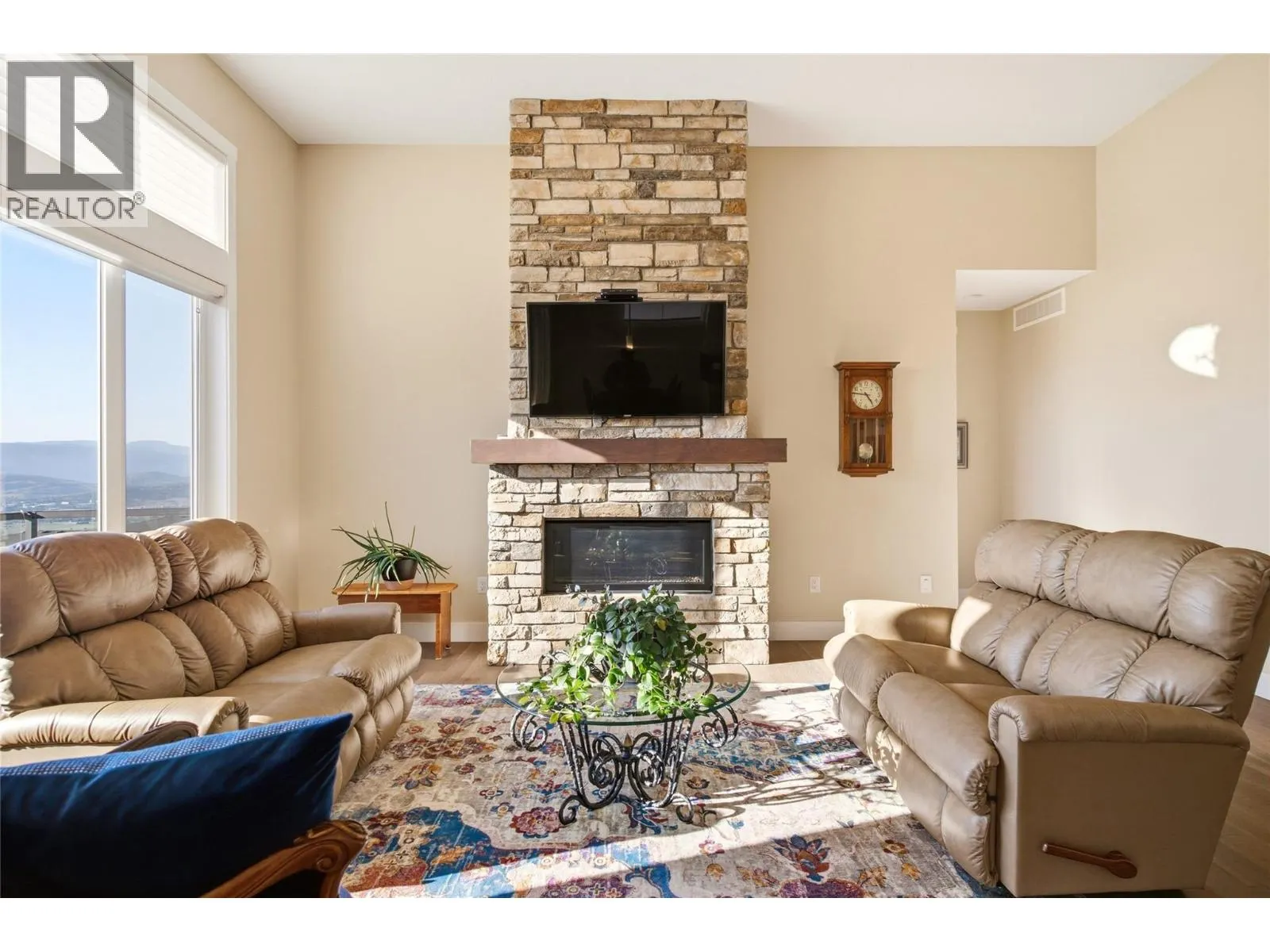 1530 Winter Lane