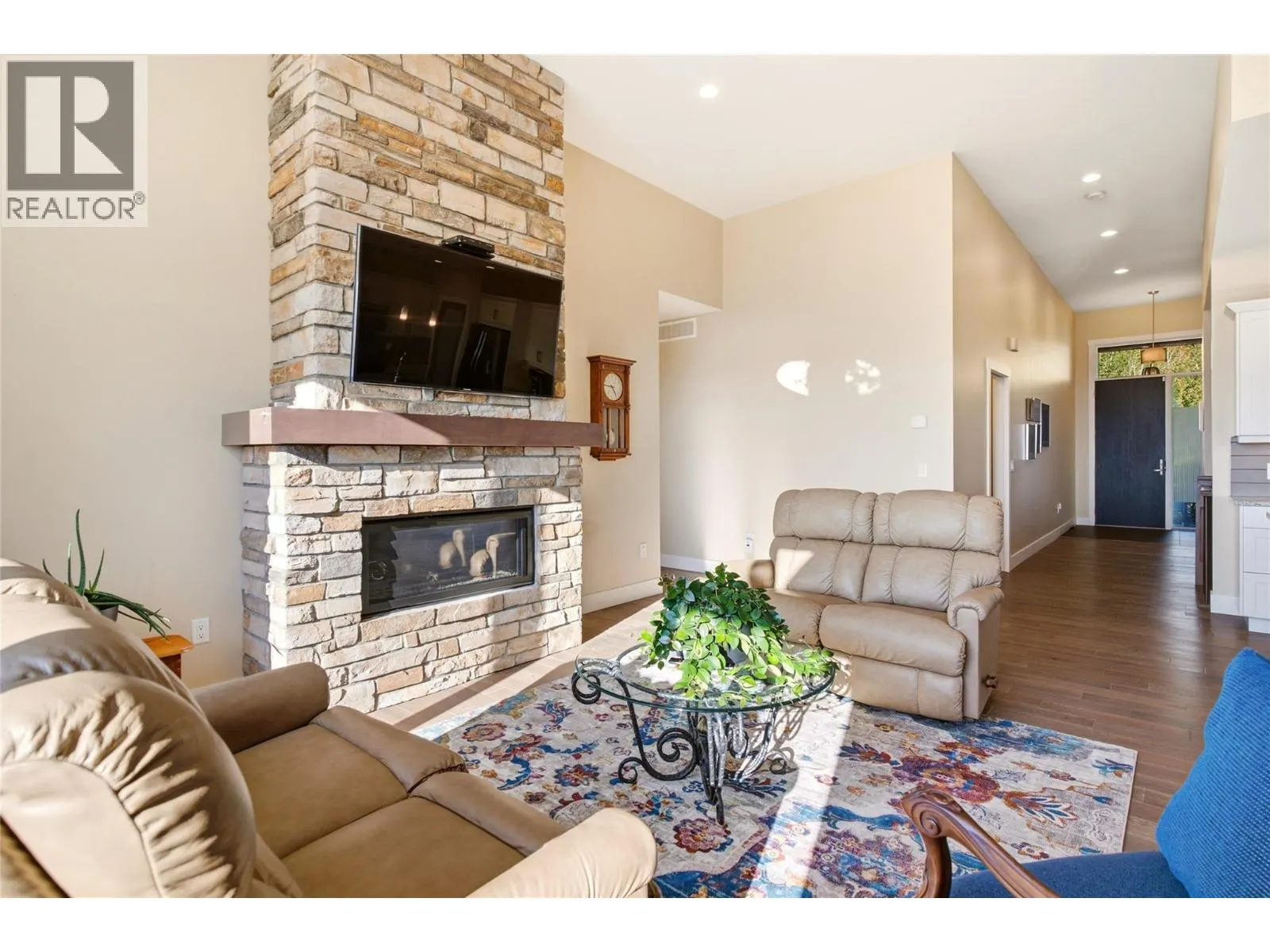 1530 Winter Lane