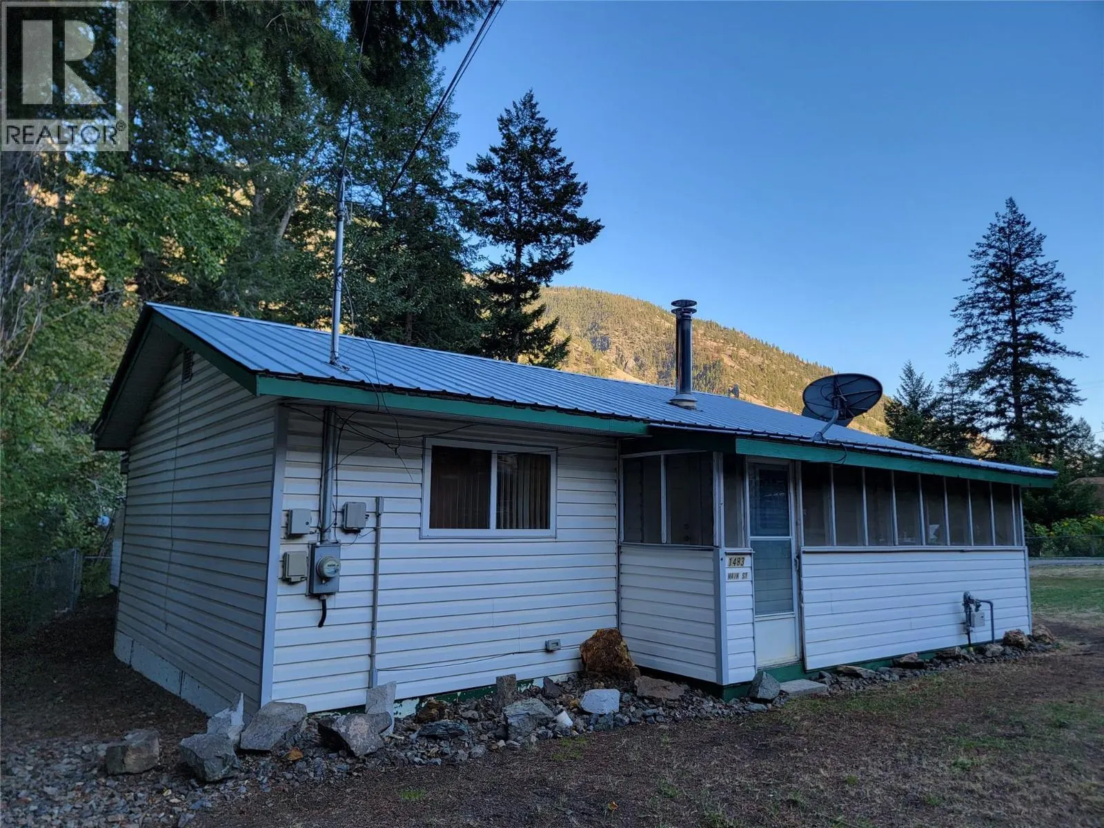 1483 Main Street