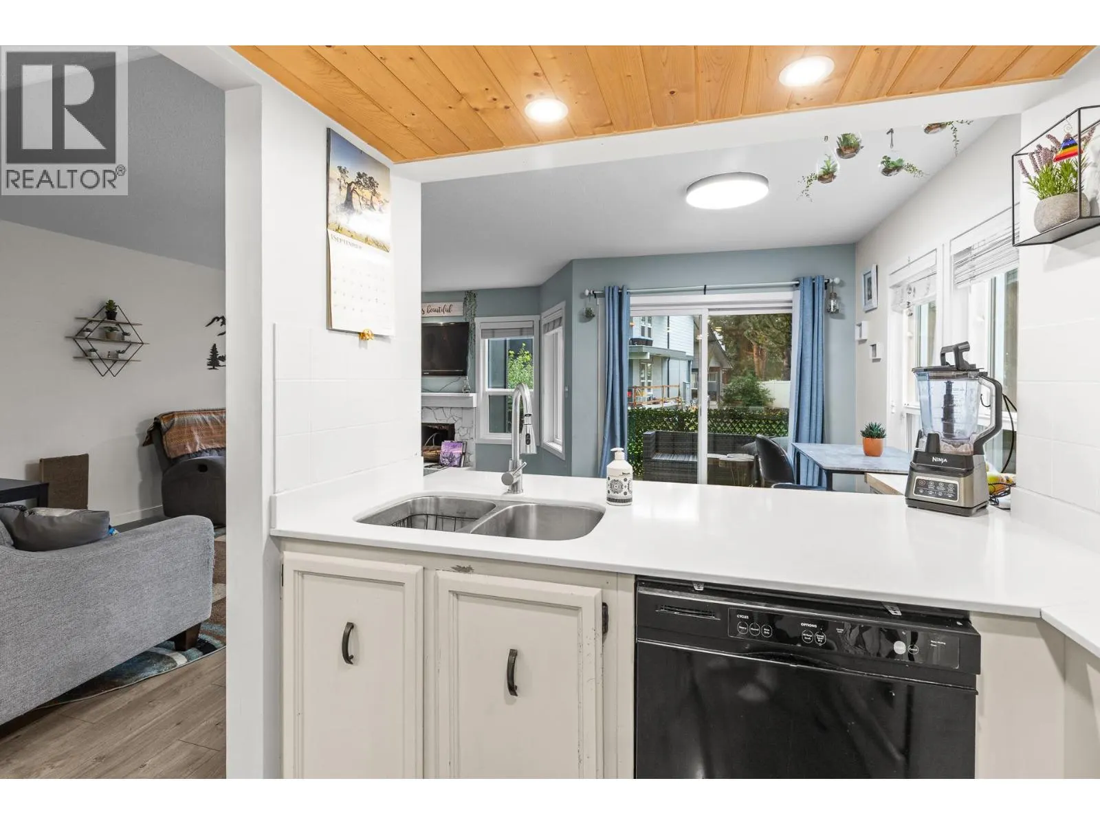 2125 Burtch Road Unit# 201