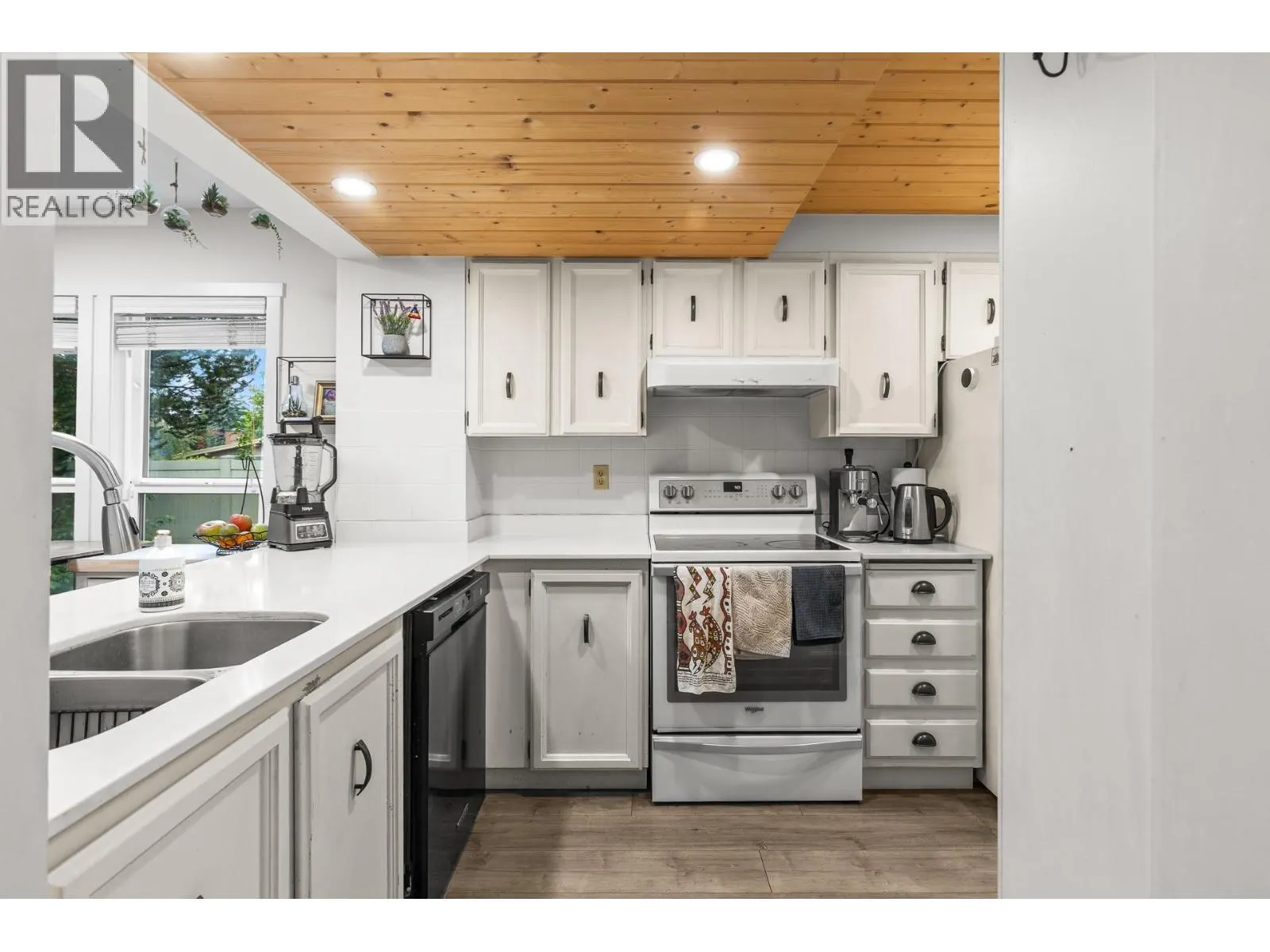 2125 Burtch Road Unit# 201