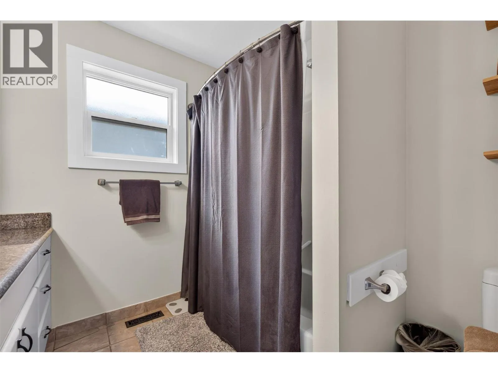 2440 Old Okanagan Highway Unit# 423