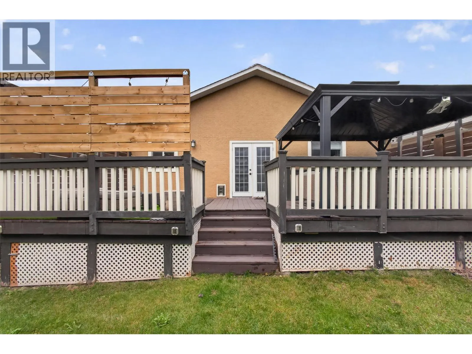 2440 Old Okanagan Highway Unit# 423