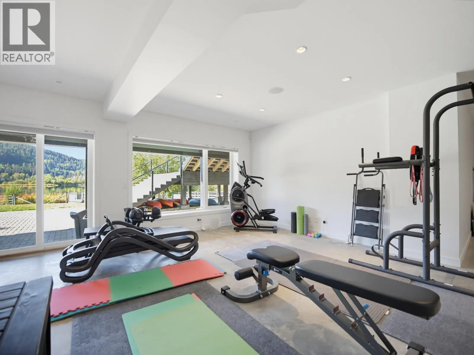 3164 HOLBROOK Road