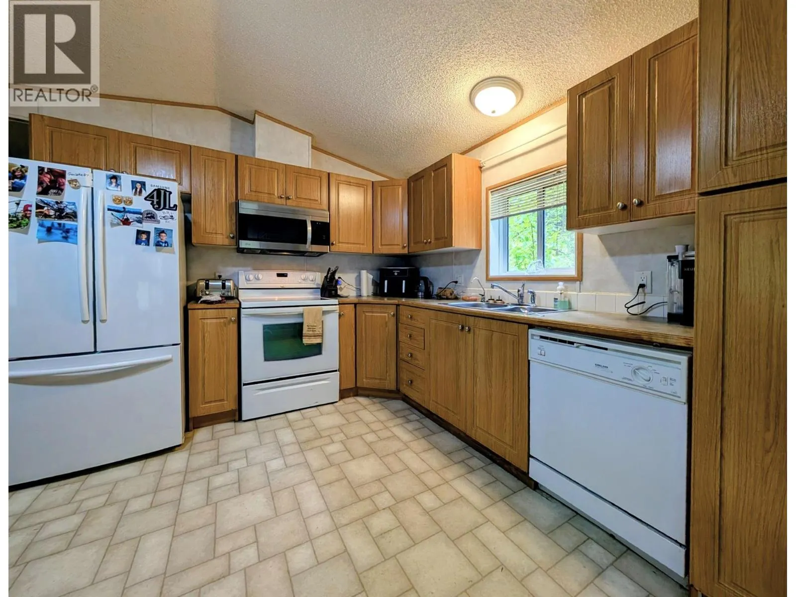 5745 Gun Lake Road W