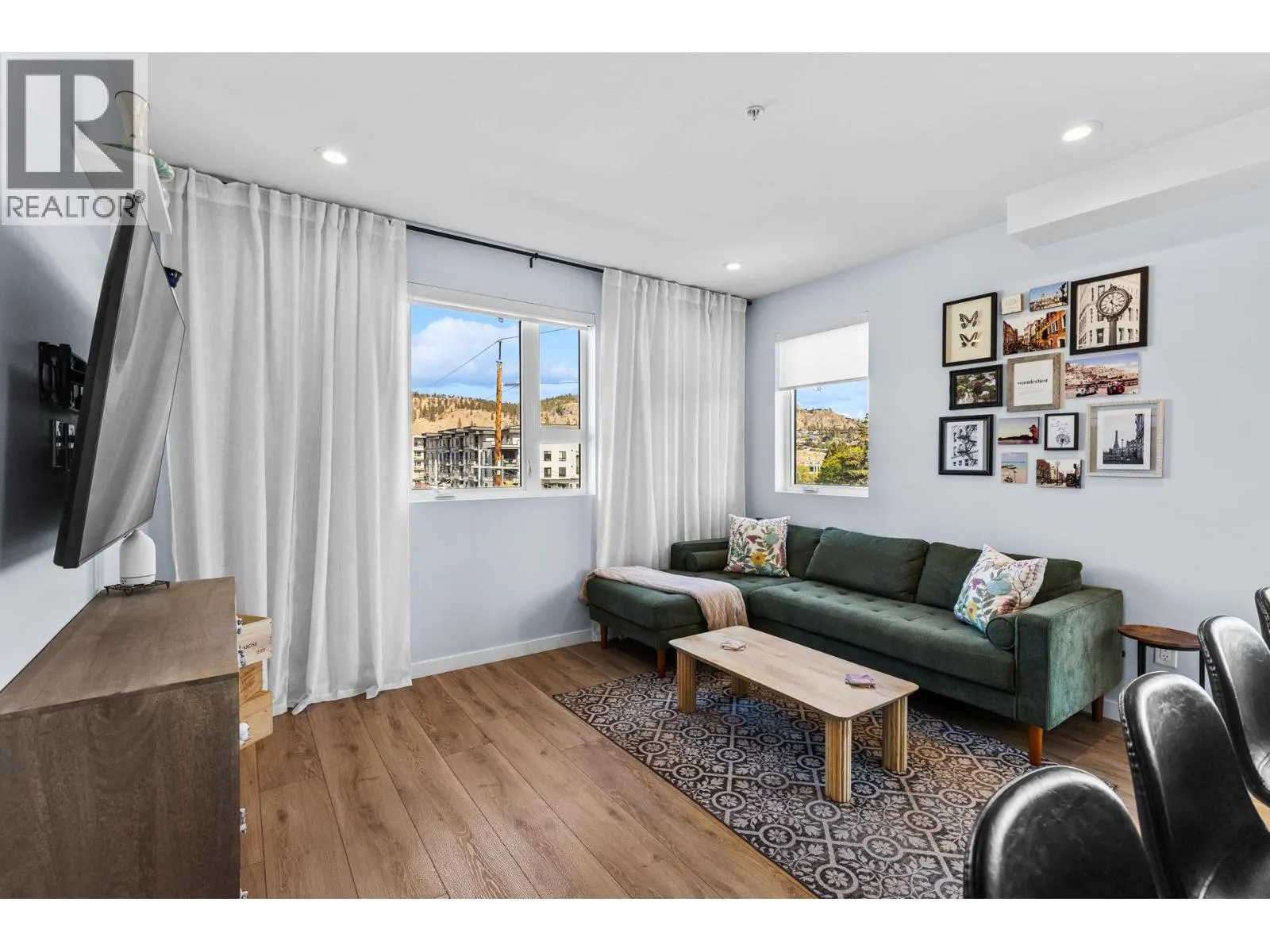 660 Cawston Avenue N Unit# 407