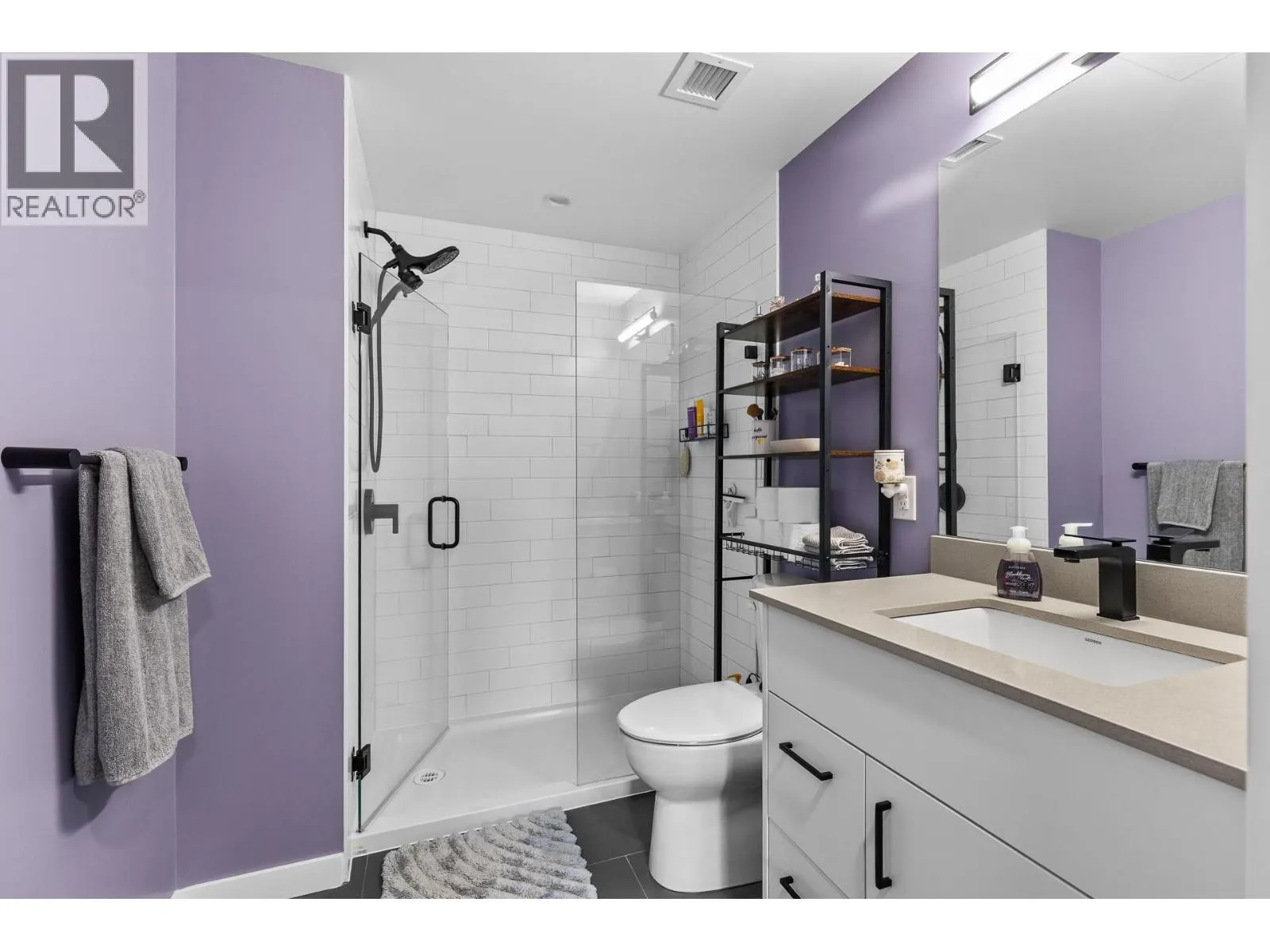 660 Cawston Avenue N Unit# 407