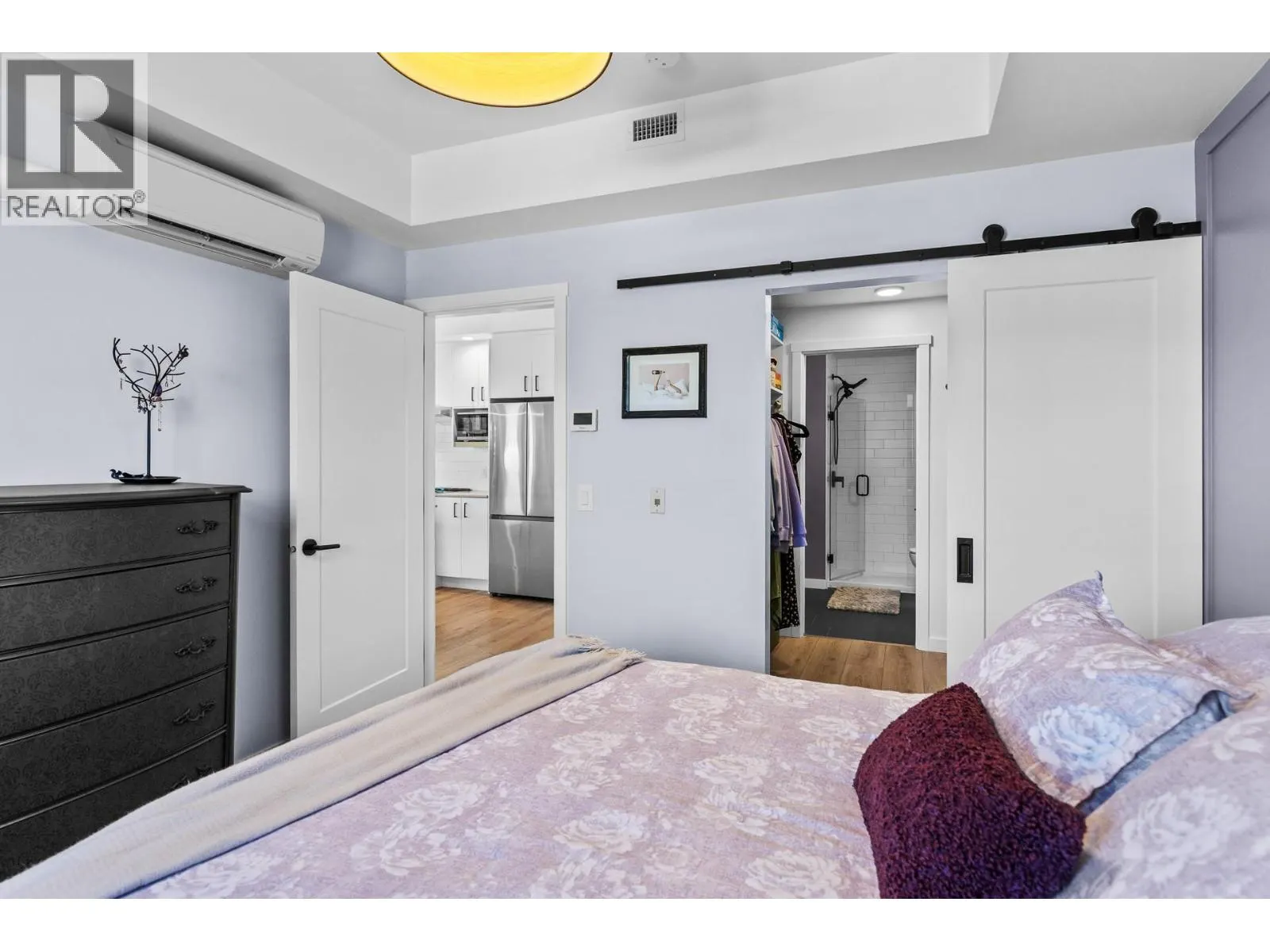 660 Cawston Avenue N Unit# 407