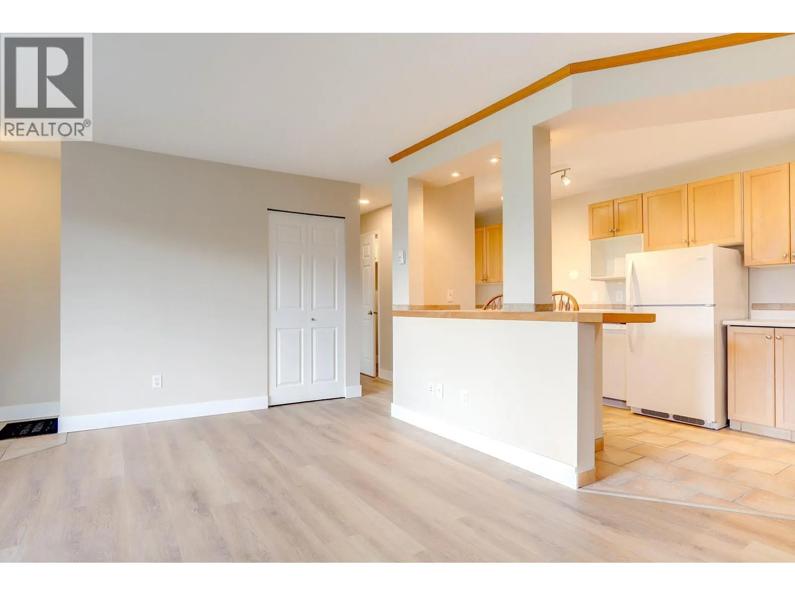 505 Browne Road Unit# 103