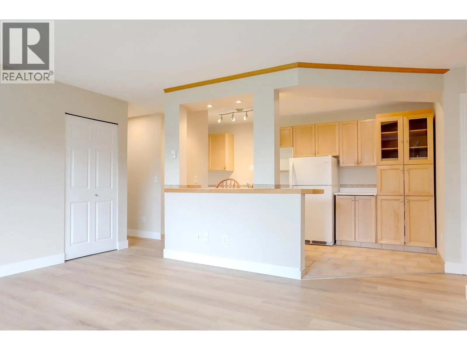 505 Browne Road Unit# 103