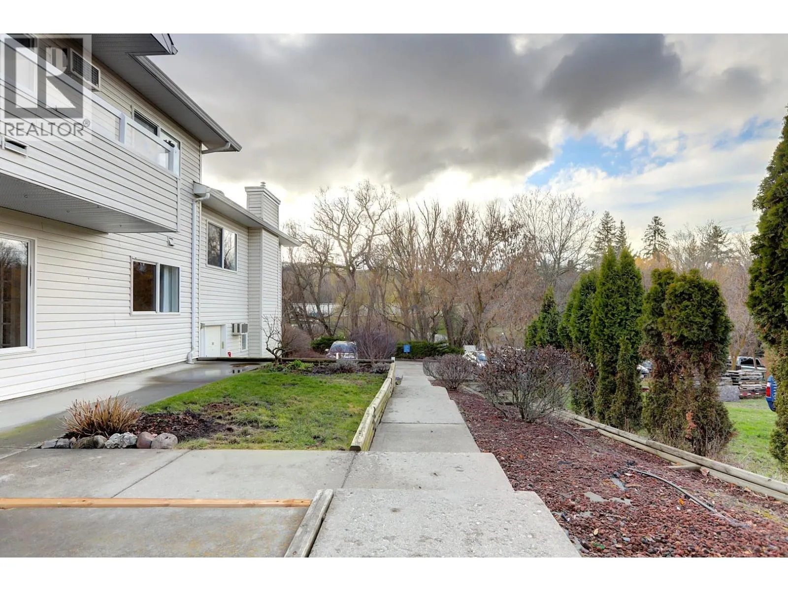 505 Browne Road Unit# 103