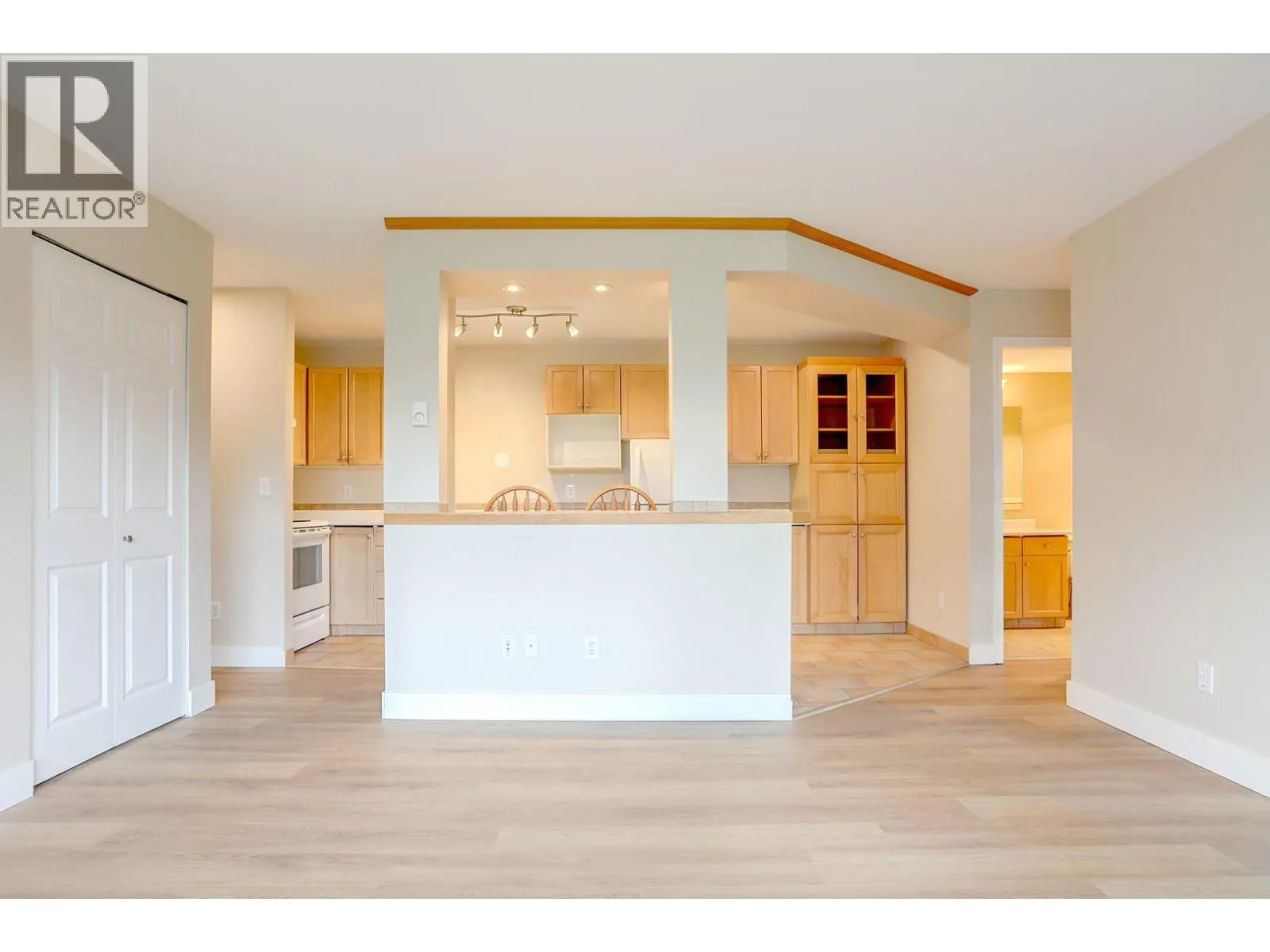 505 Browne Road Unit# 103
