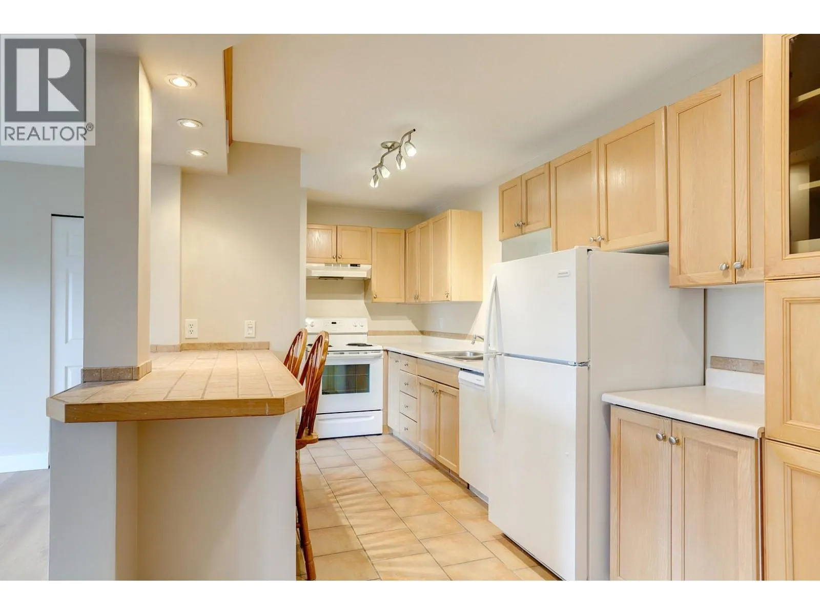 505 Browne Road Unit# 103
