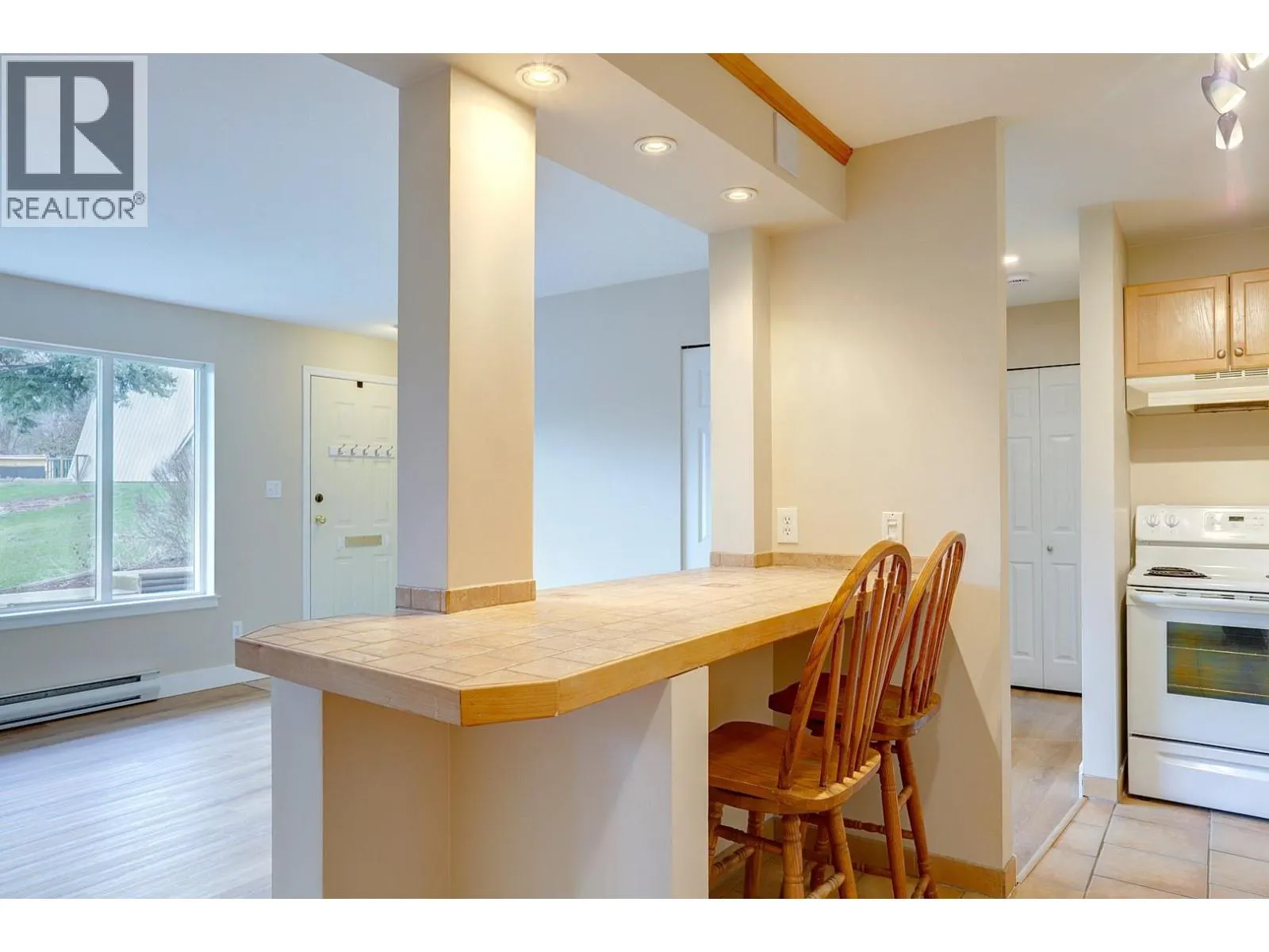 505 Browne Road Unit# 103