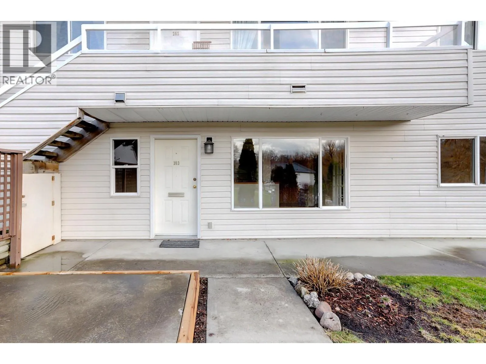 505 Browne Road Unit# 103