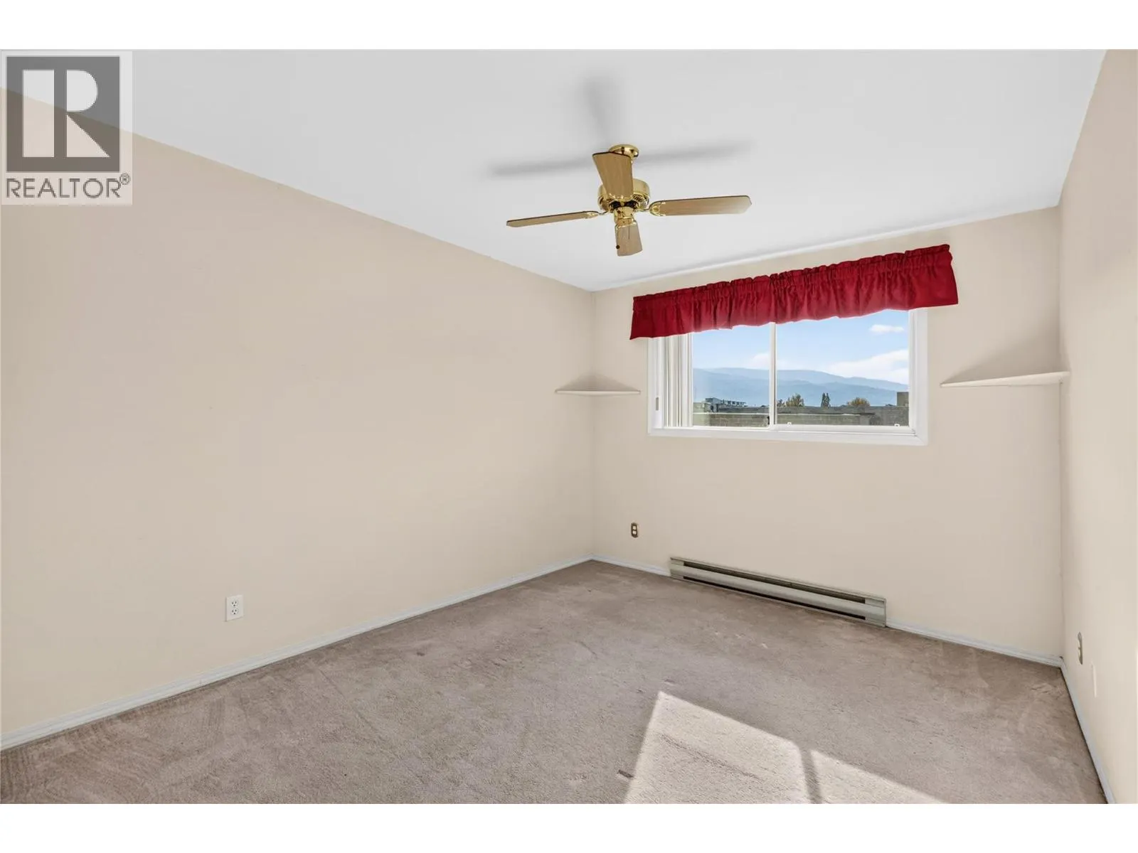 133 Winnipeg Street Unit# 204