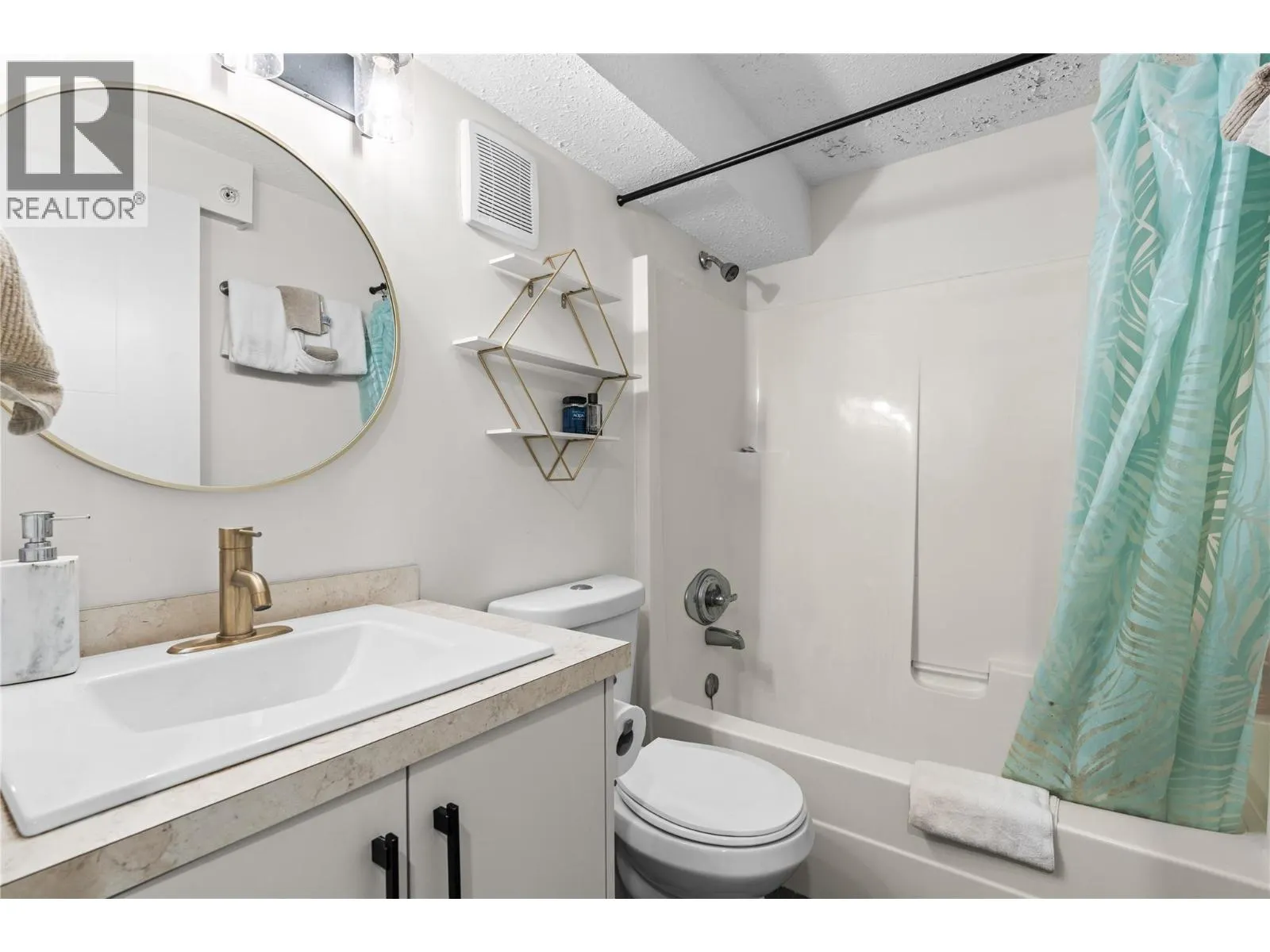 9885 Pinnacles Road Unit# 102
