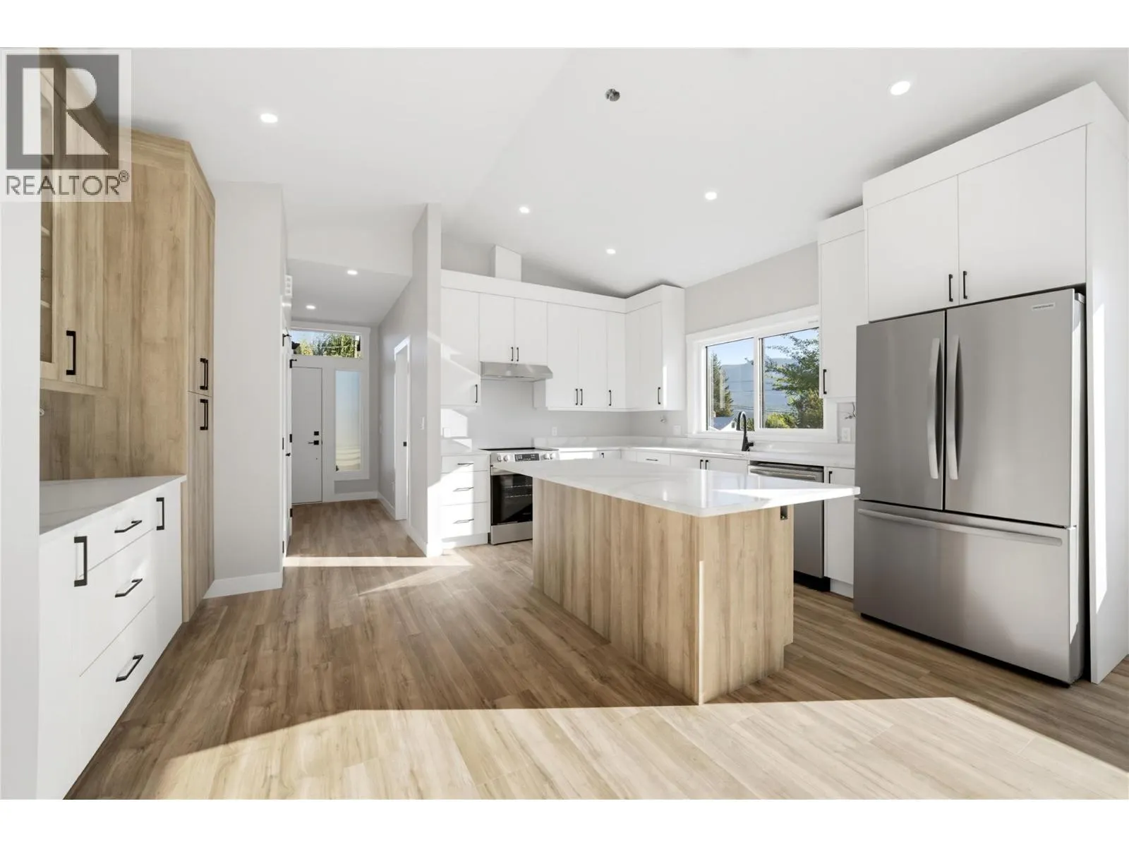 186 Salmon Arm Drive