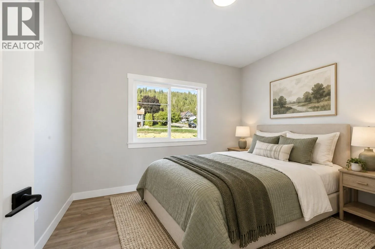 186 Salmon Arm Drive
