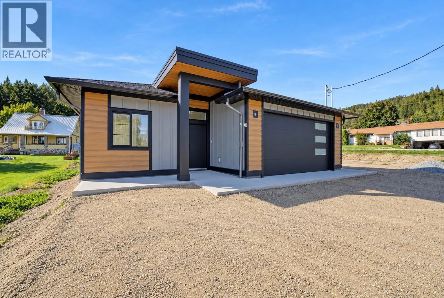 186 Salmon Arm Drive
