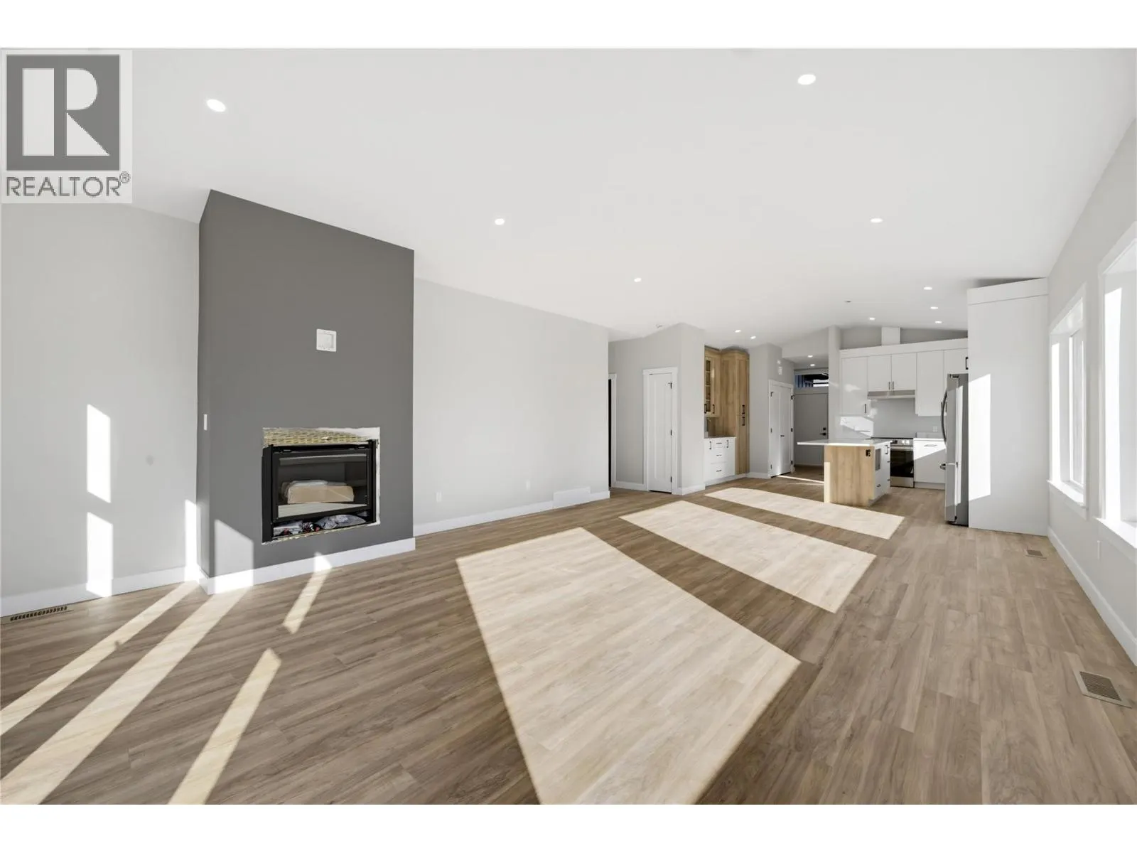 186 Salmon Arm Drive