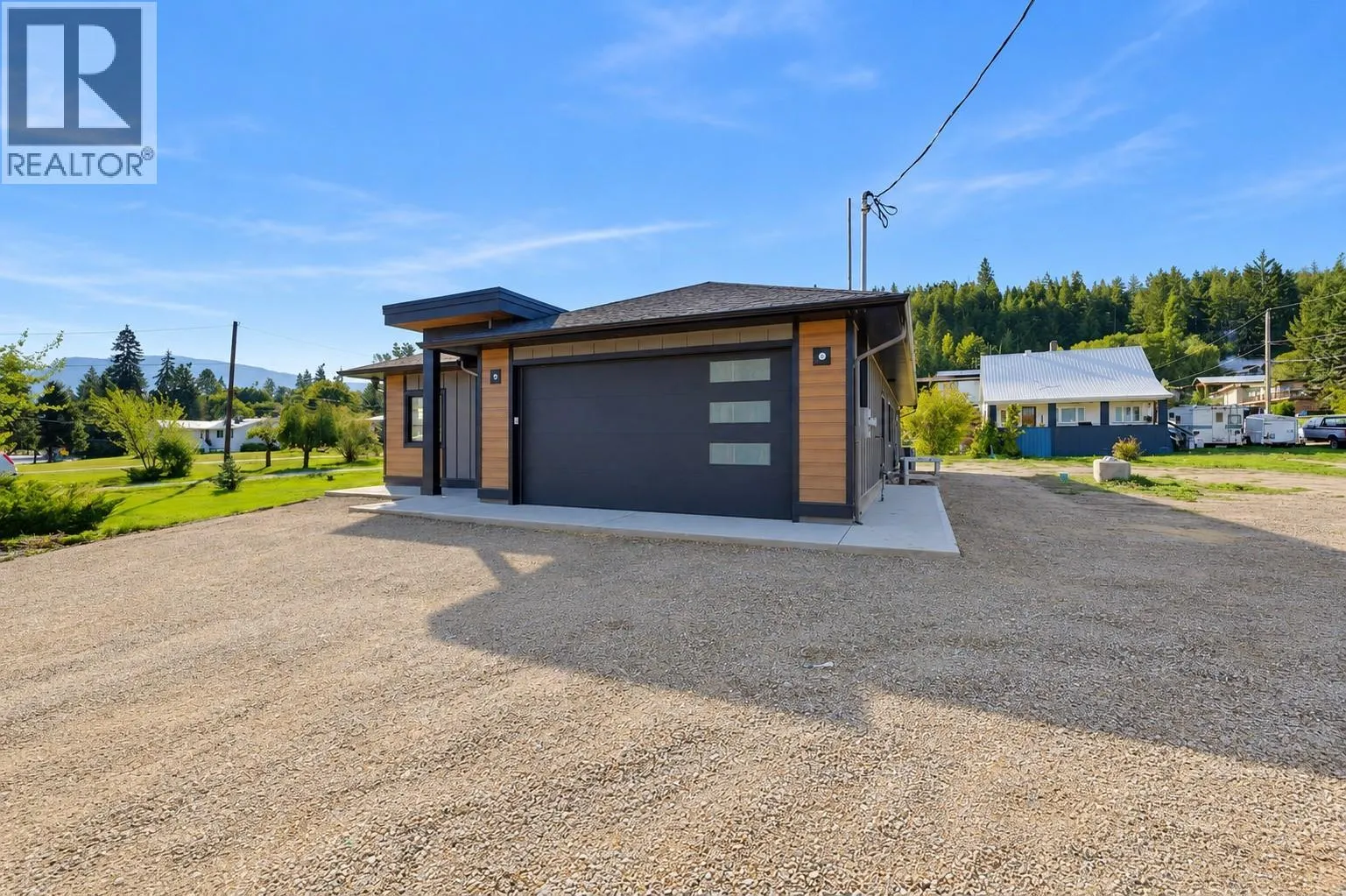 186 Salmon Arm Drive