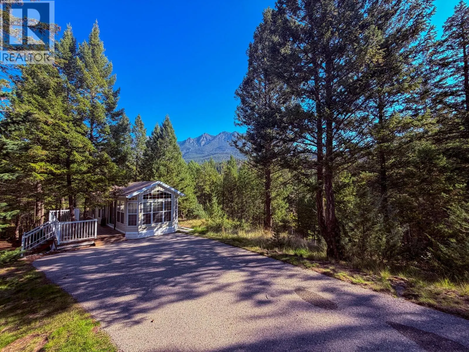 4906 LYNX Drive