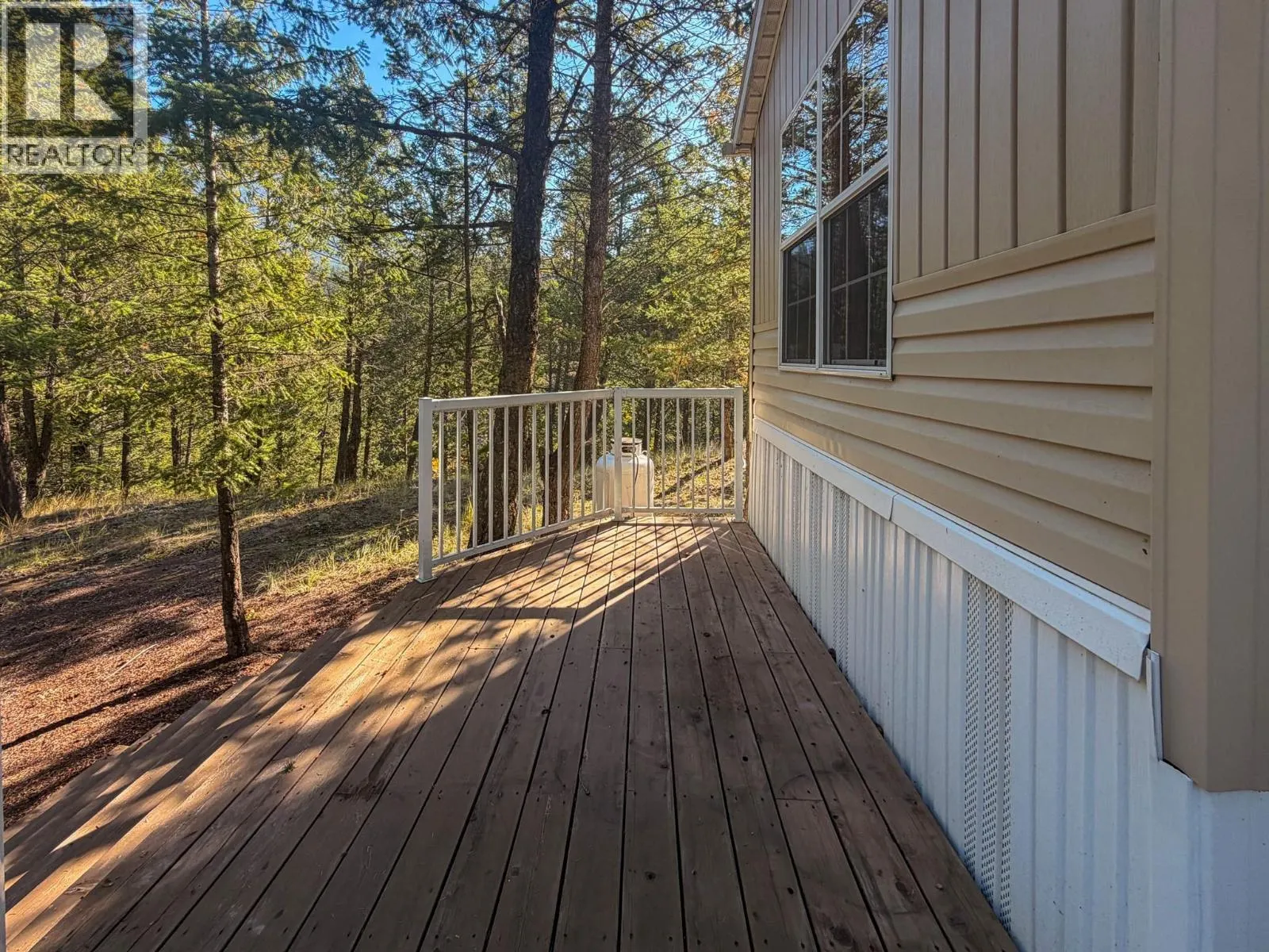 4906 LYNX Drive
