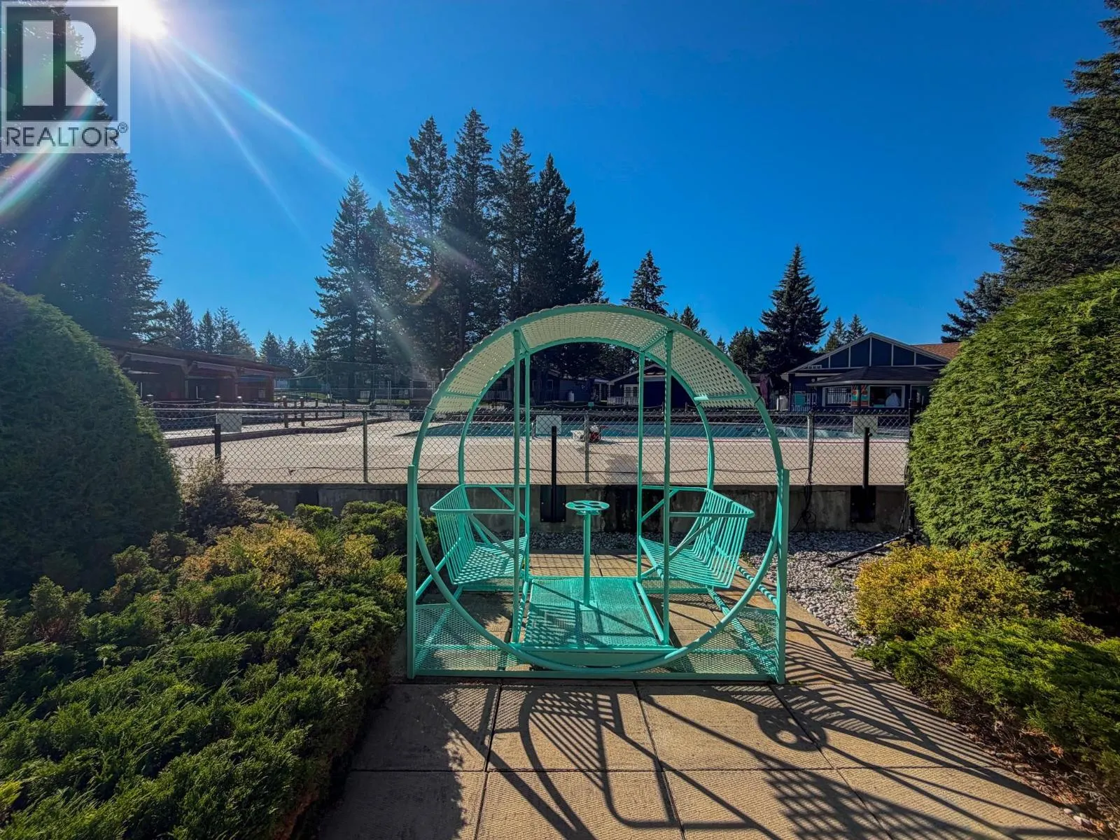 4906 LYNX Drive