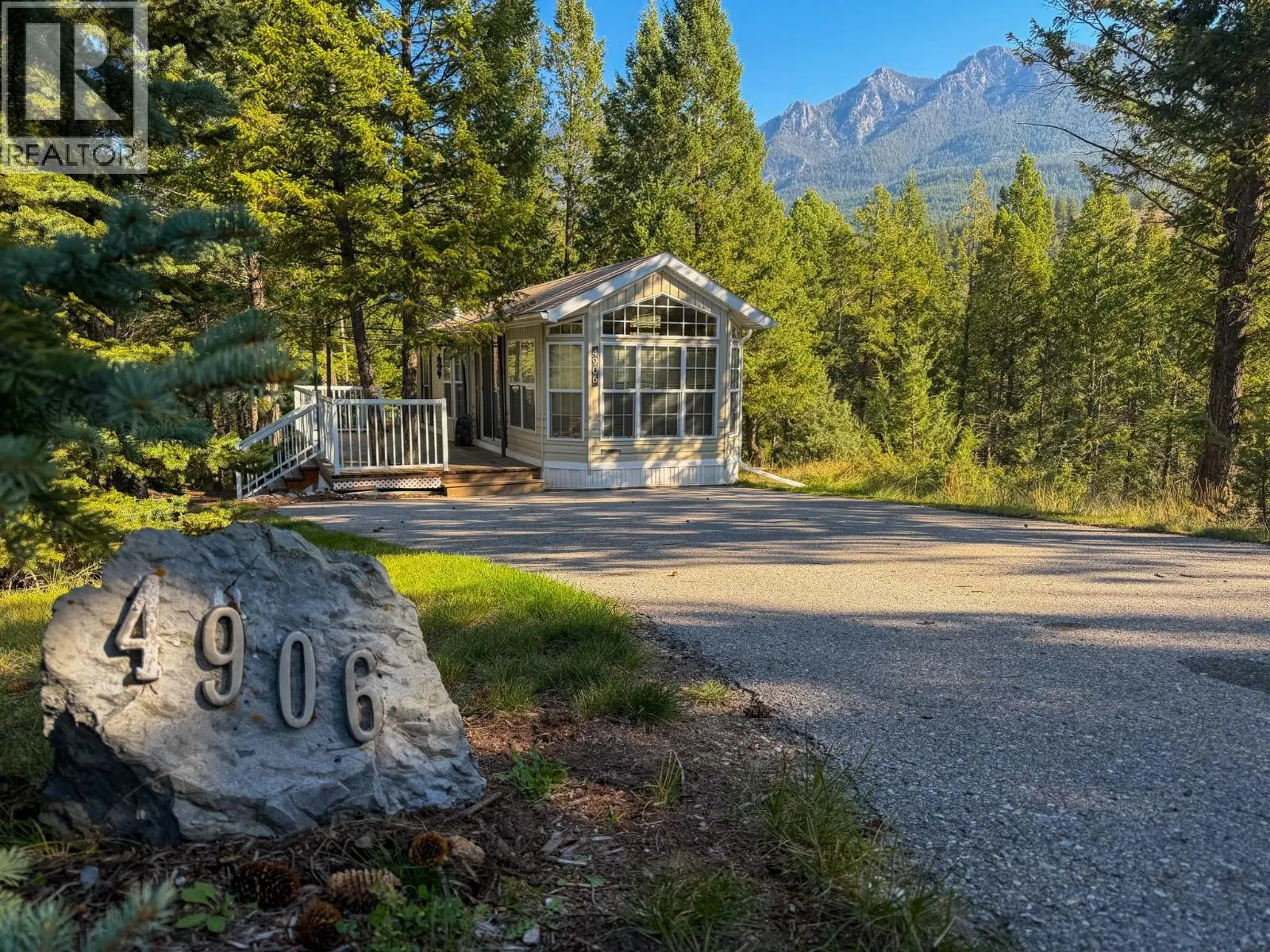 4906 LYNX Drive