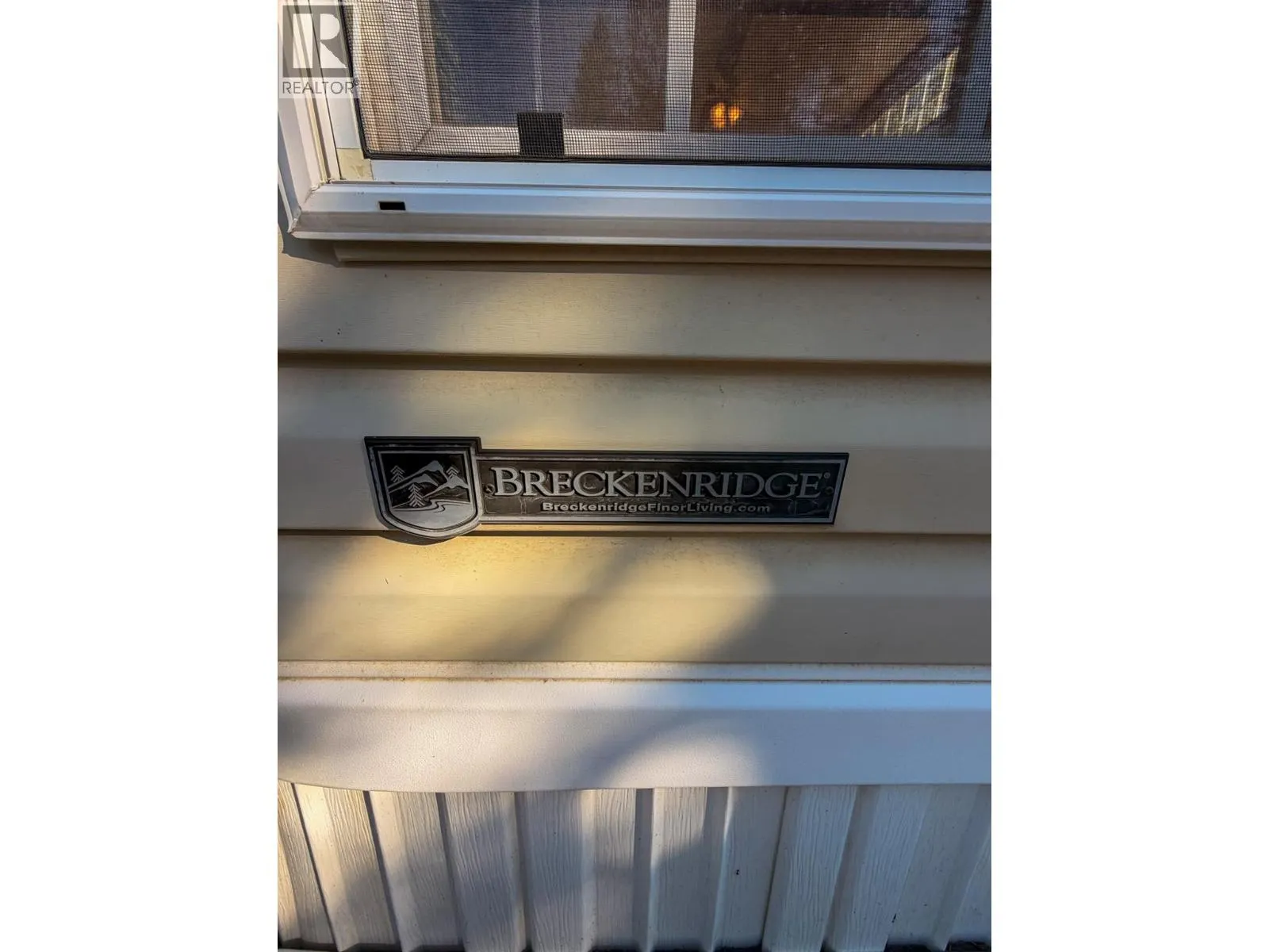 4906 LYNX Drive