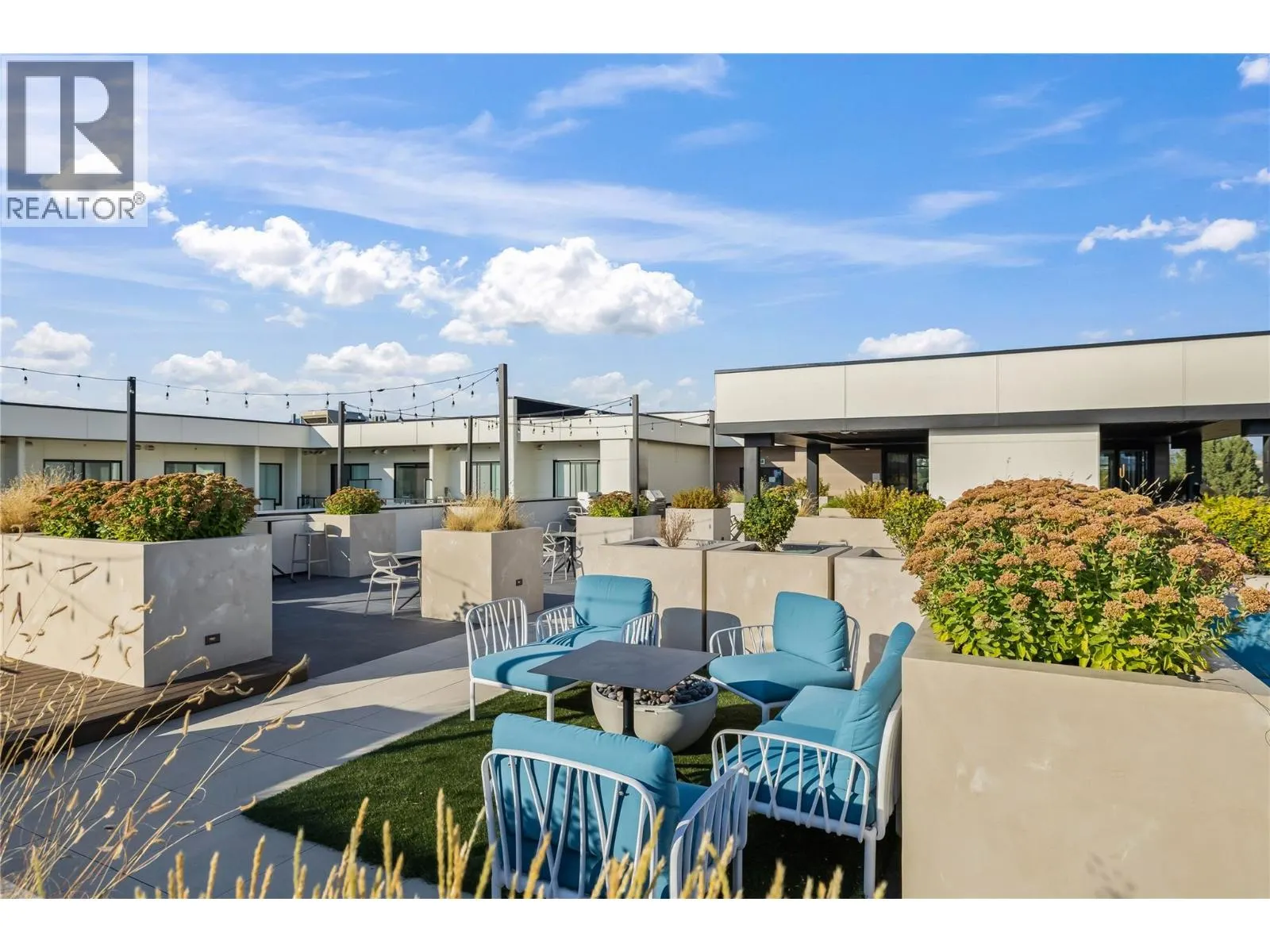 1274 Devonshire Avenue Unit# 445