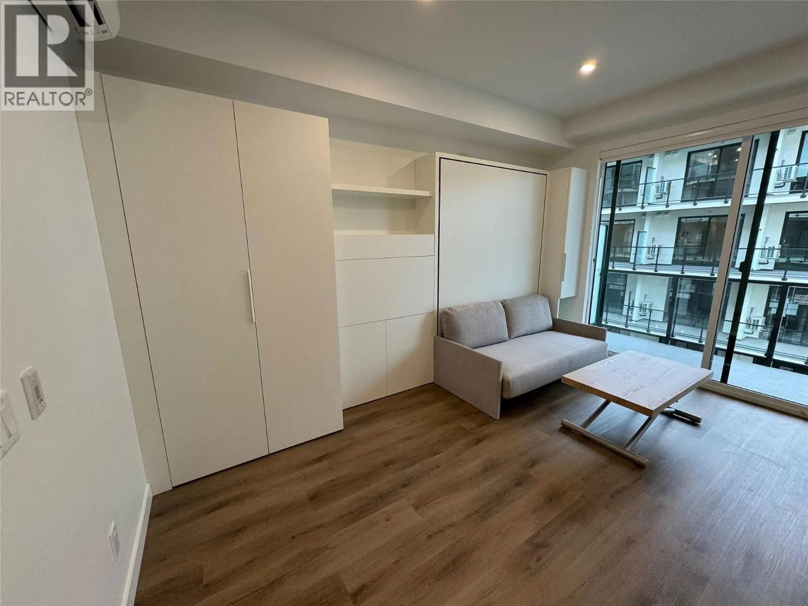 1274 Devonshire Avenue Unit# 445