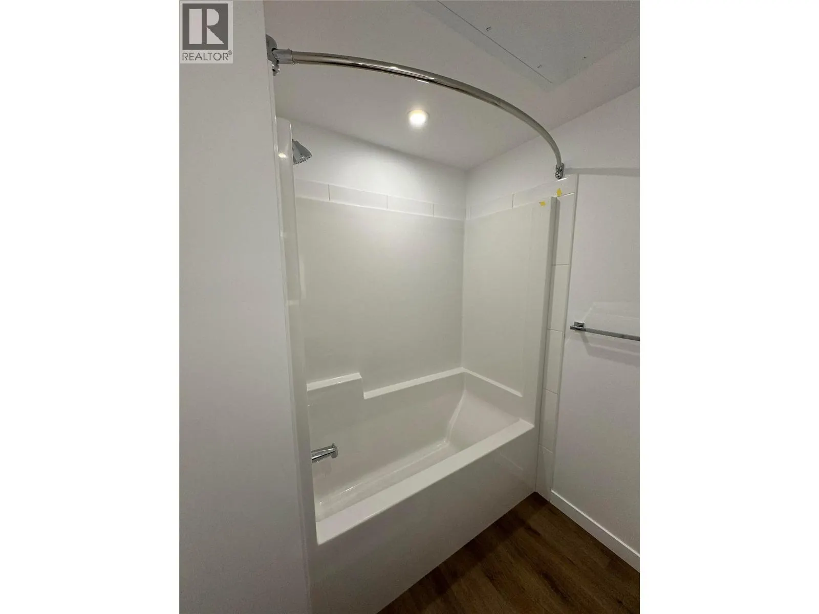 1274 Devonshire Avenue Unit# 445