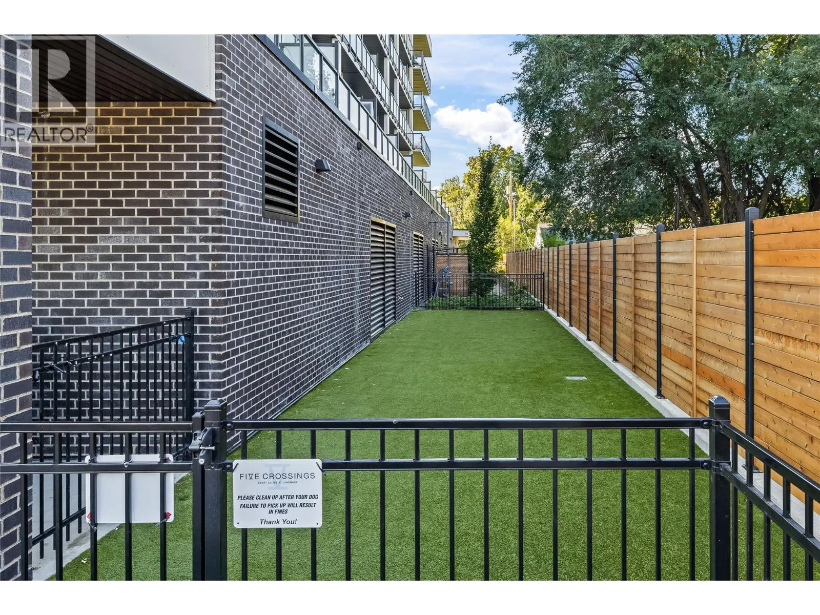 1274 Devonshire Avenue Unit# 445