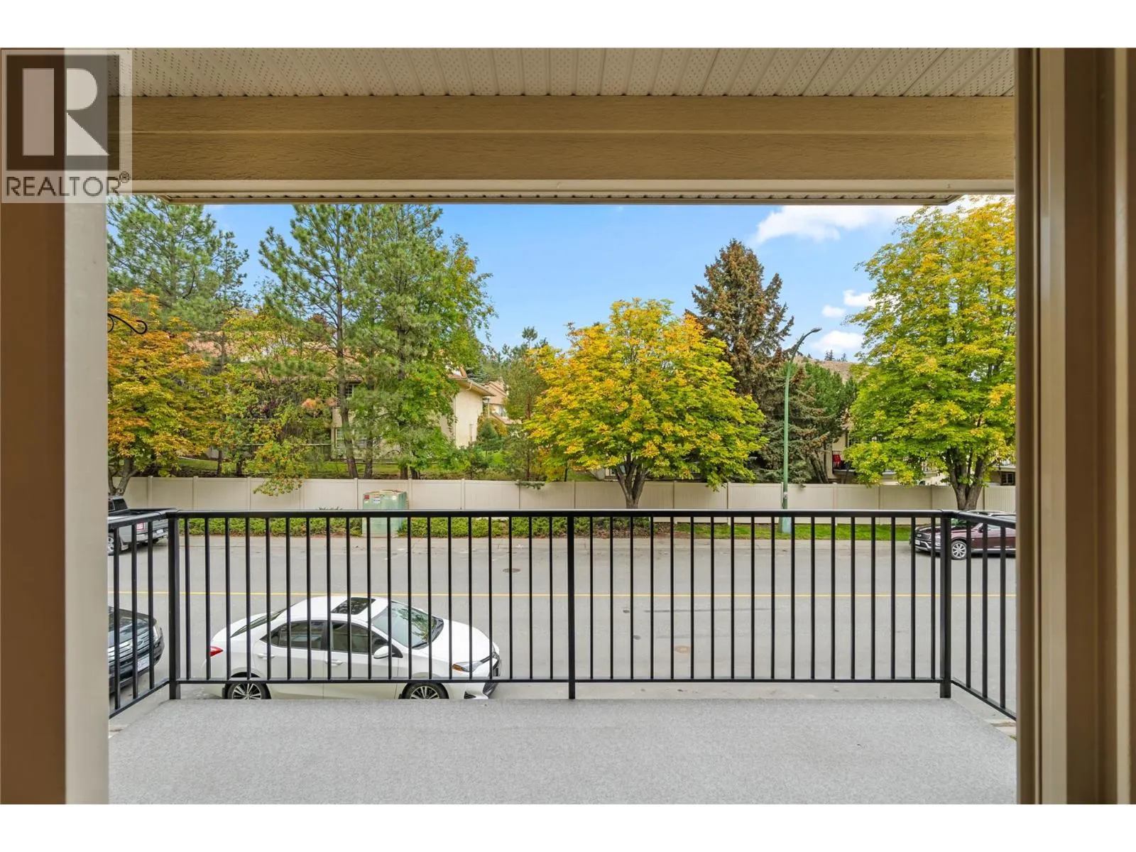 1390 HILLSIDE Drive Unit# 207